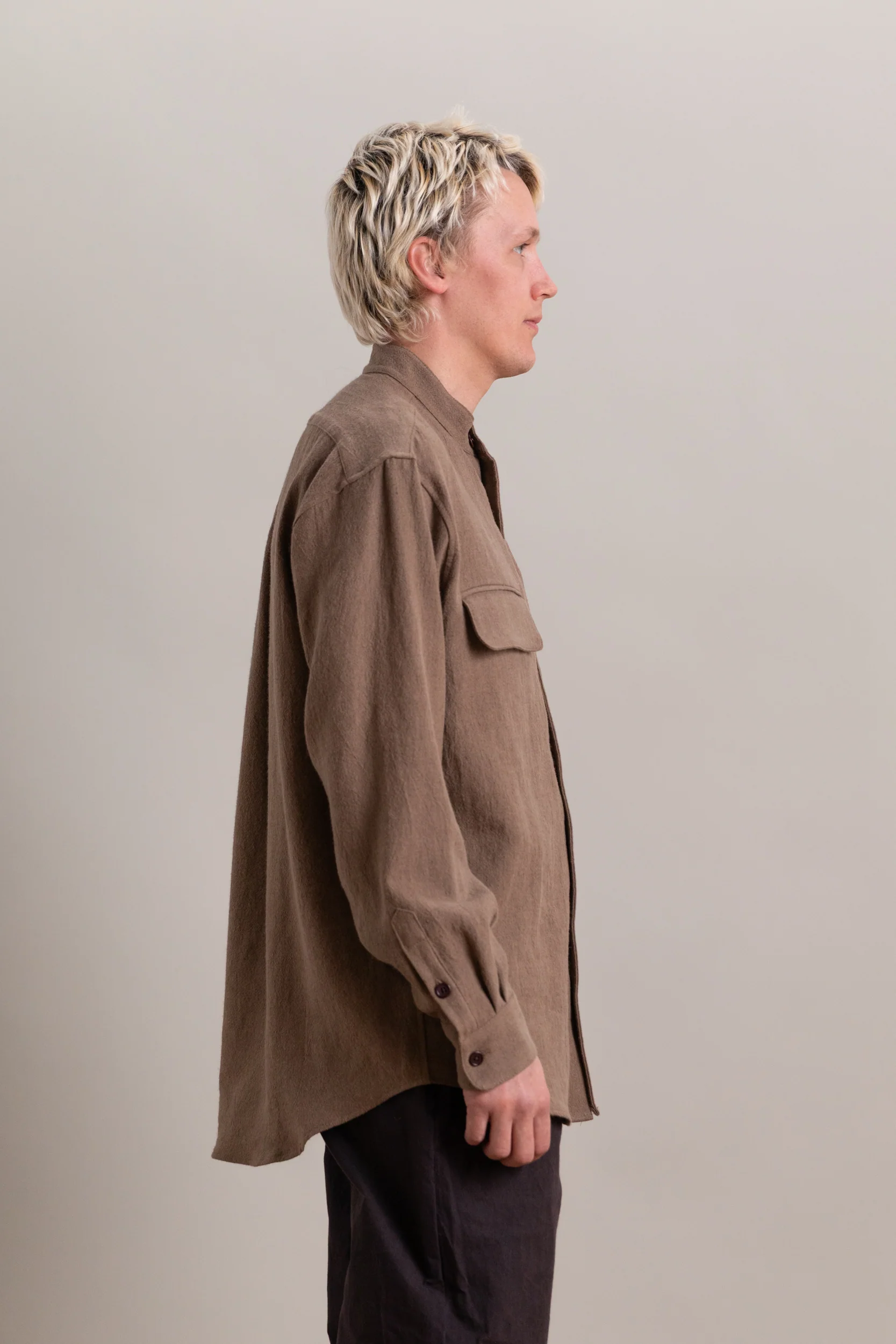 AIRPORT SHIRT IN MOCHA WOOL LINEN - Image 4