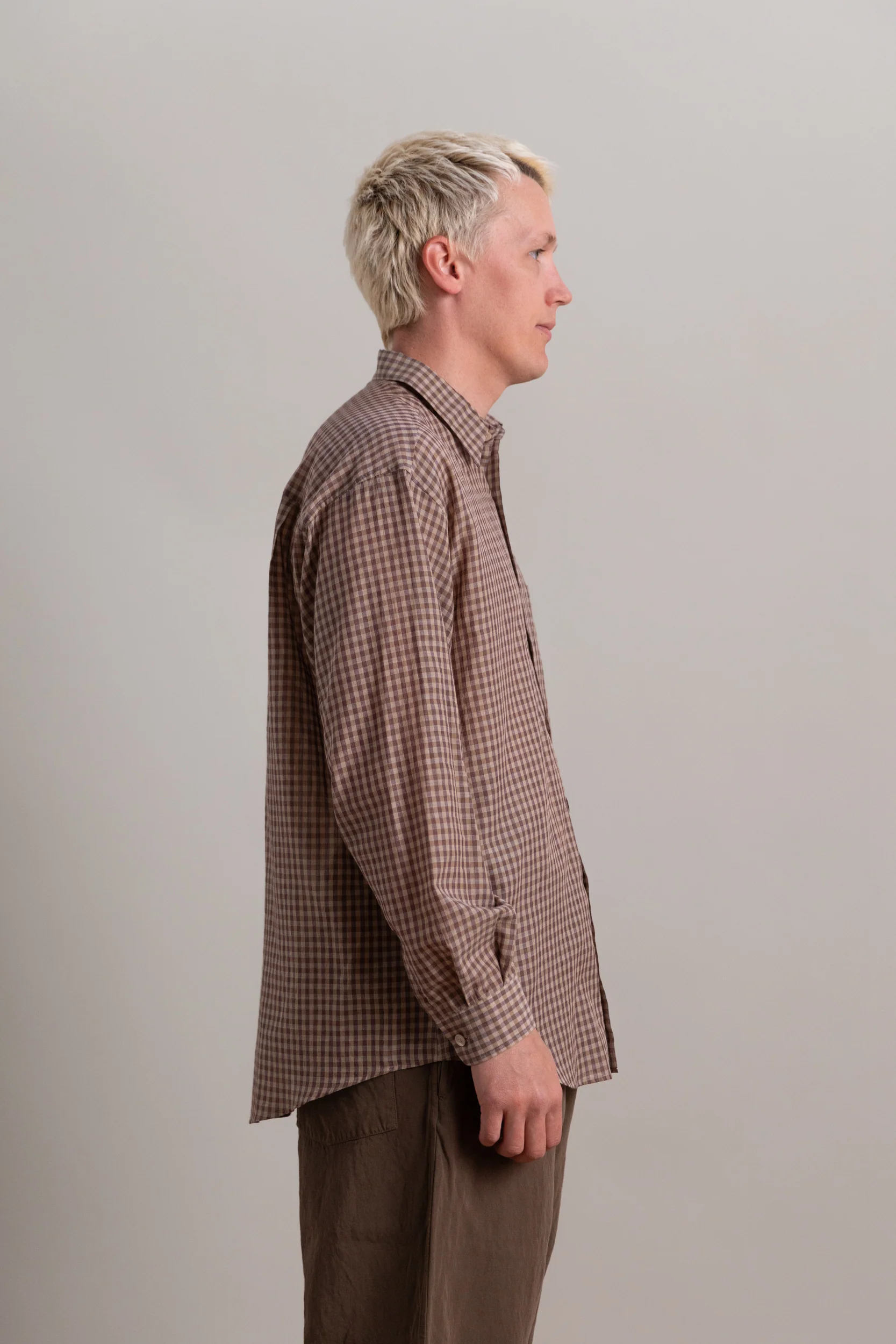 AIRY LIGHT COTTON CHECK BIG SHIRT IN BROWN GINGHAM CHECK - Image 4