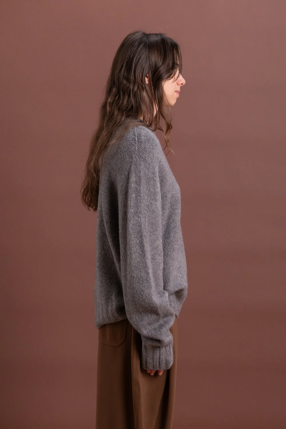 ALPACA BLEND KNIT SWEATER IN GRAY - Image 6