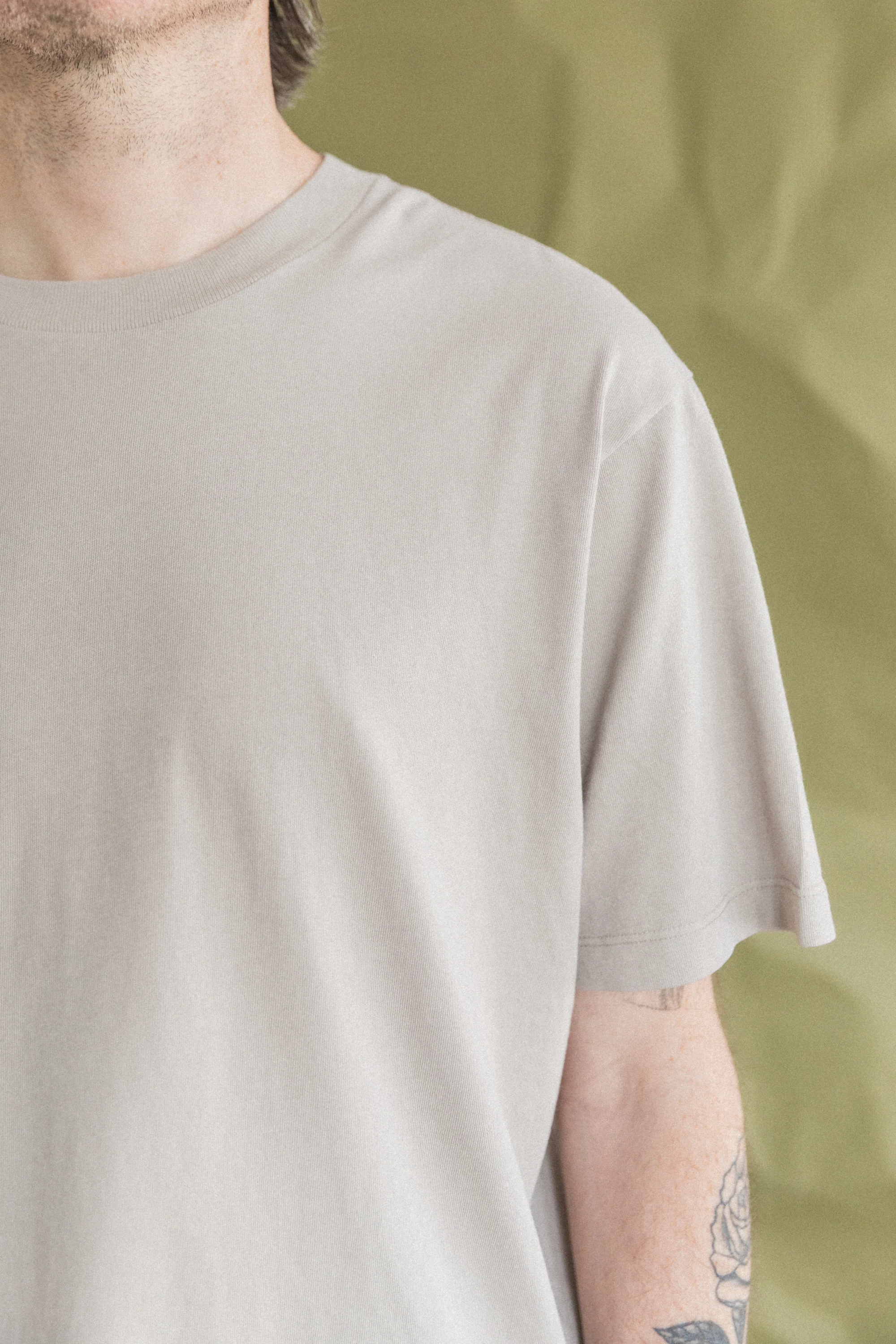 ATHENS TEE IN CONCRETE - Image 3
