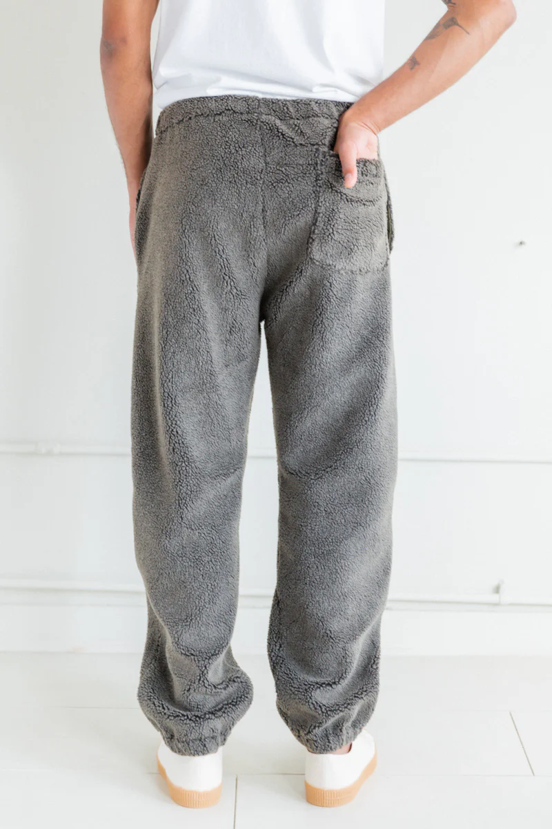 BOA FLEECE PANTS IN ARMY GREEN - Image 3