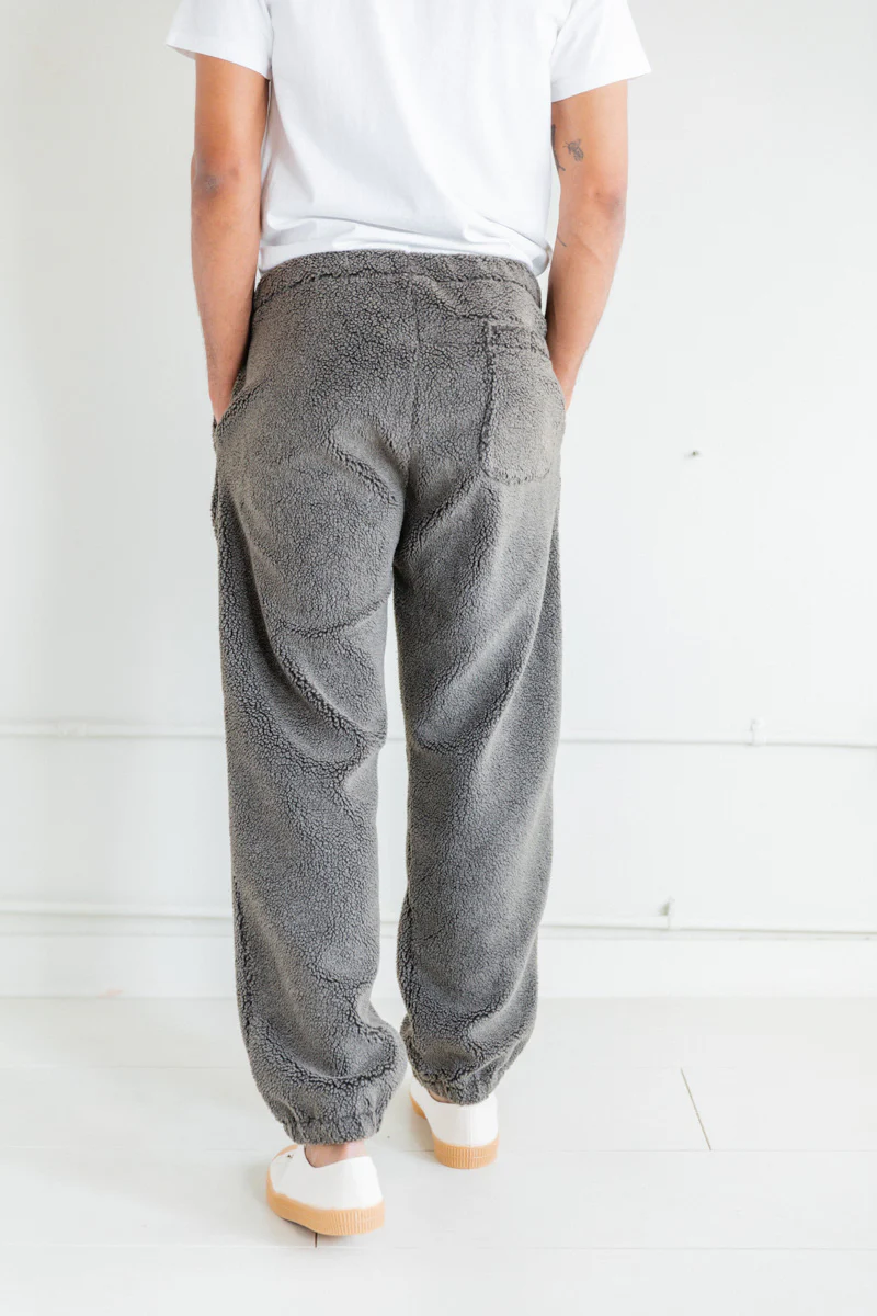BOA FLEECE PANTS IN ARMY GREEN - Image 4