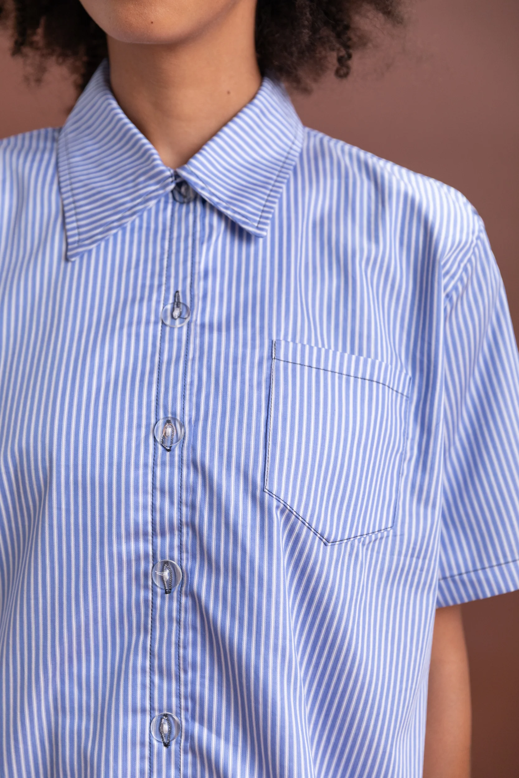 BOWIE SLEEP SHIRT IN BLUE AND WHITE STRIPE - Image 5