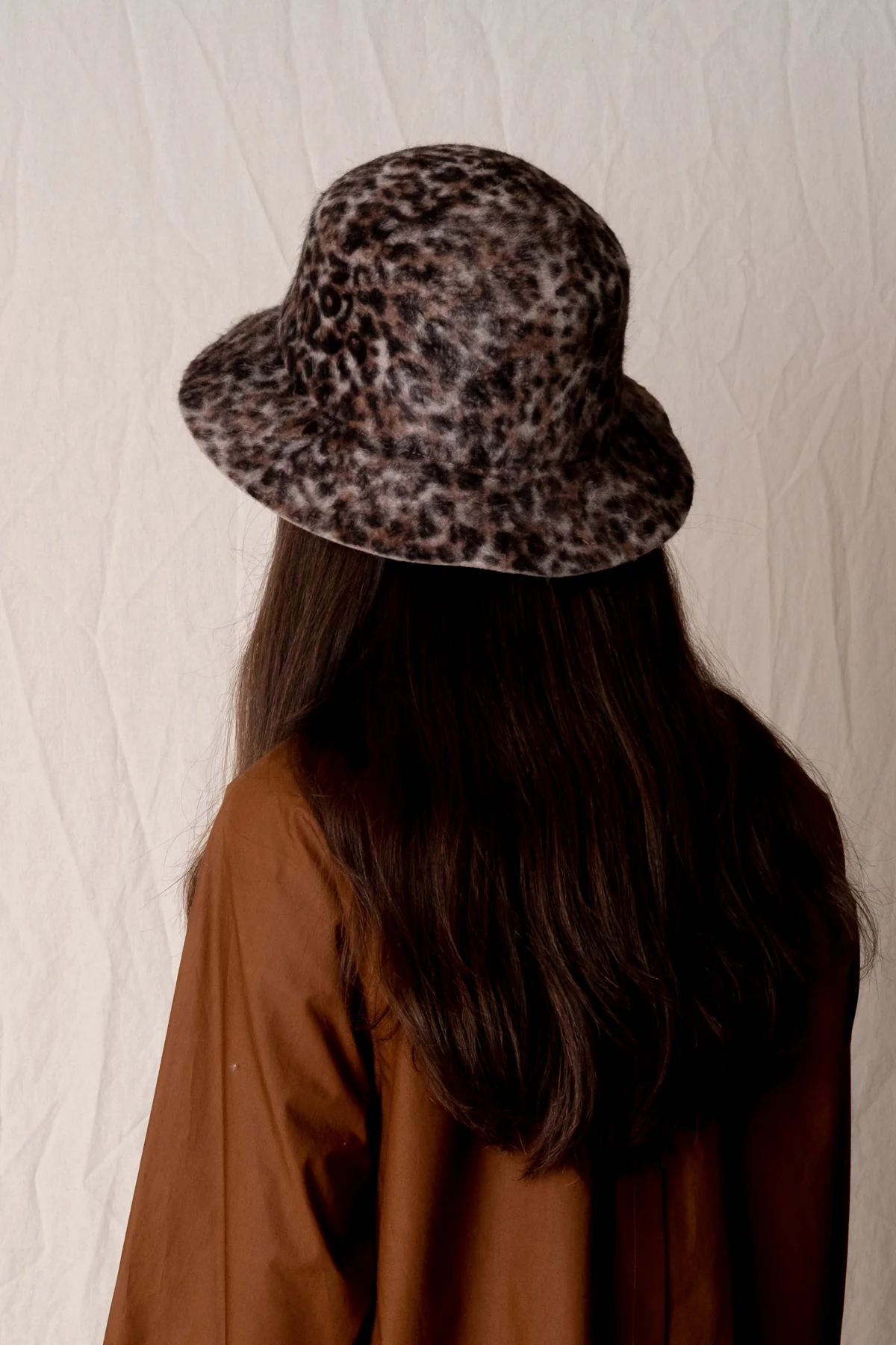 BUCKET HAT IN SHAG FELT - Image 5