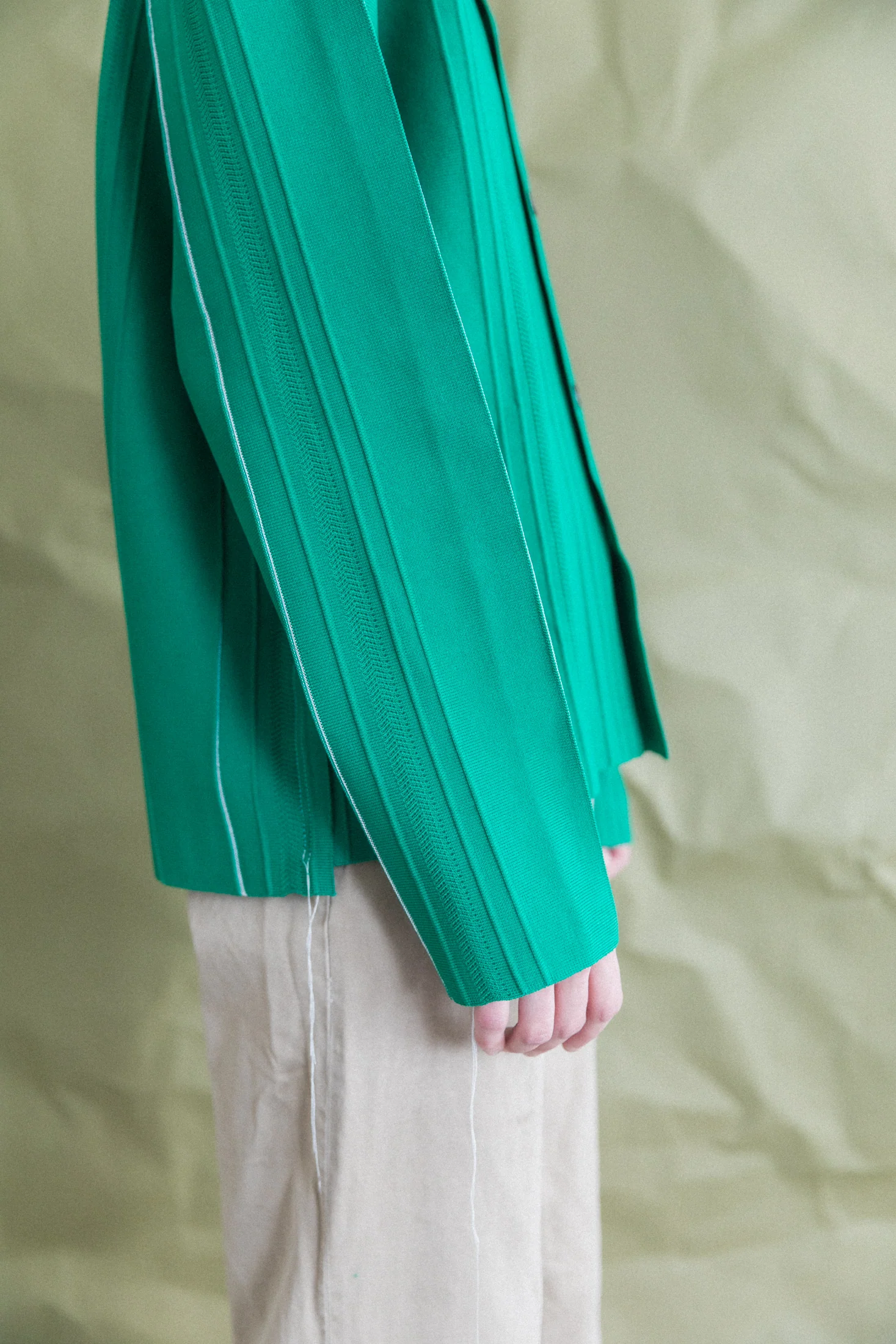 CARDIGAN IN GREEN - Image 8