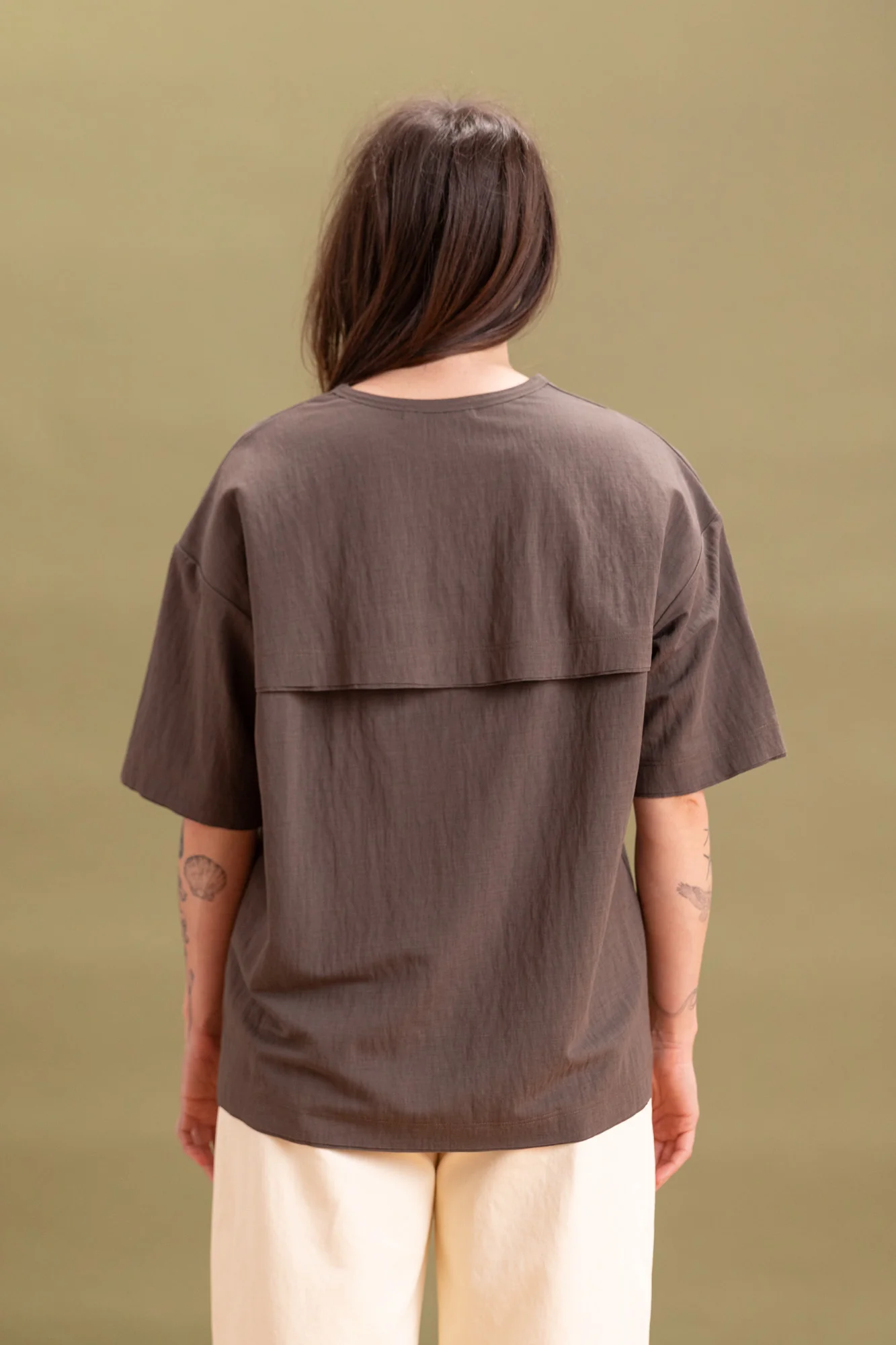 CHAISE TOP IN TAUPE - Image 2