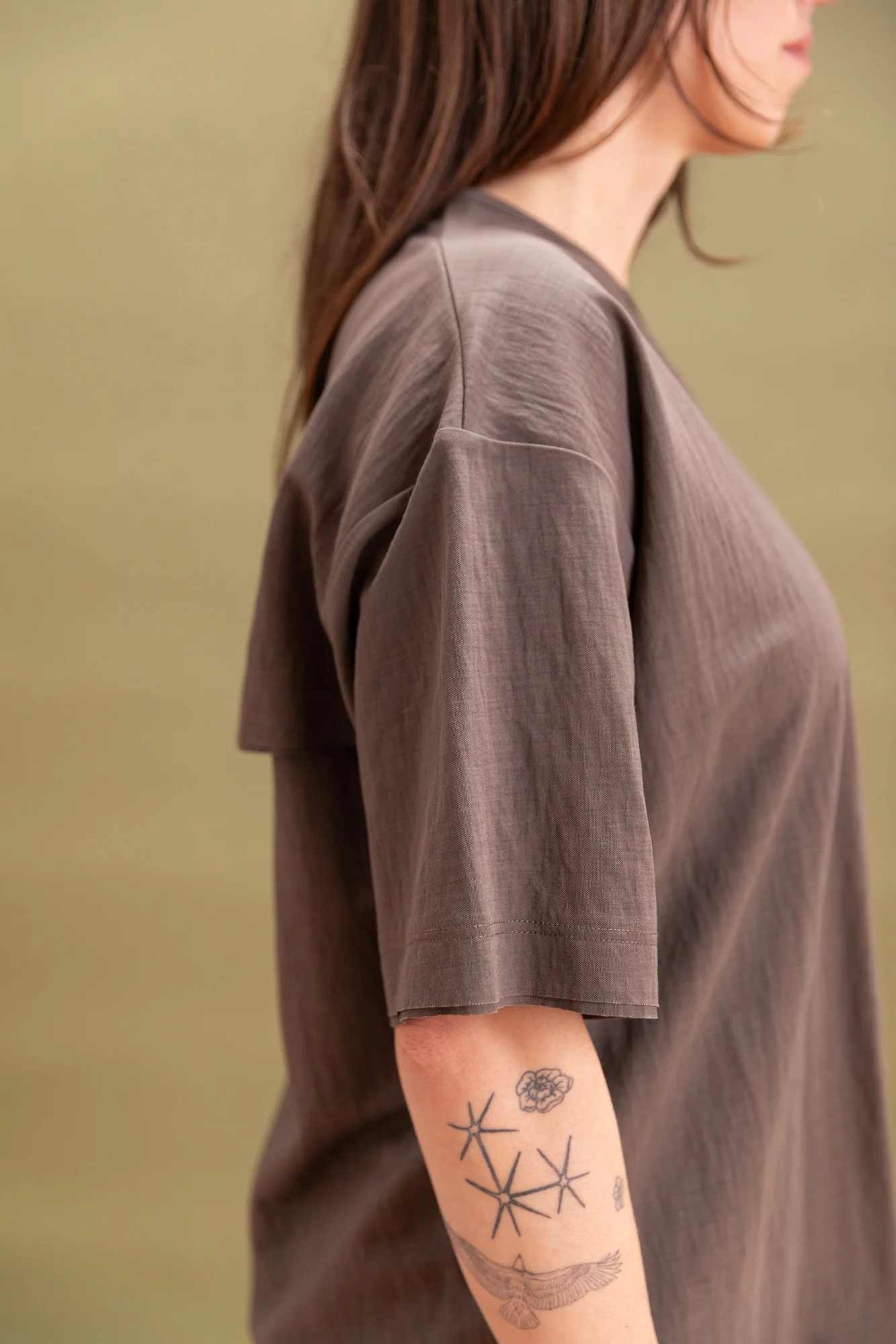 CHAISE TOP IN TAUPE - Image 7