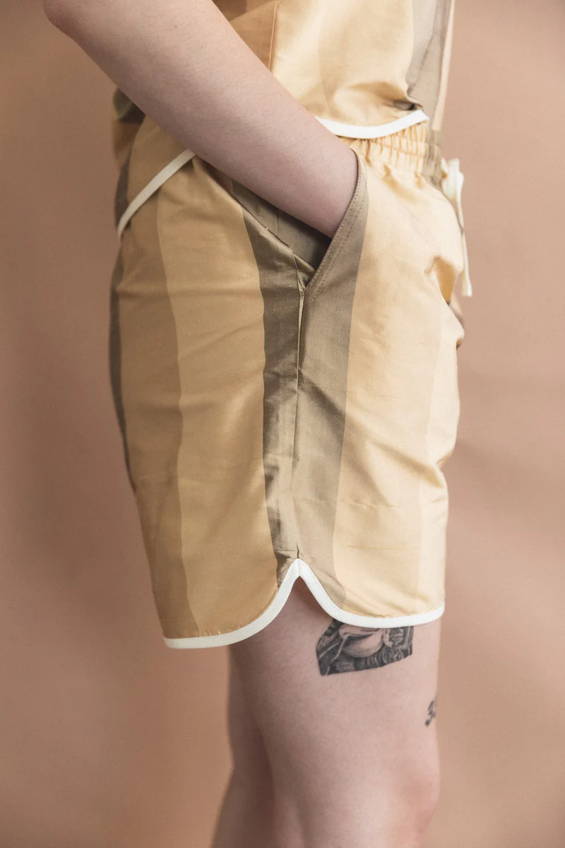 CHELSEA SHORTS IN STRIPED SILK - Image 7