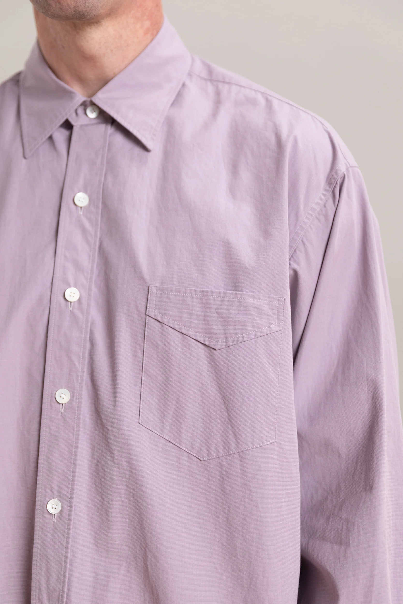 CLASSIC DRESS SHIRT IN LILAC COTTON HAKEME CHAMBRAY - Image 5