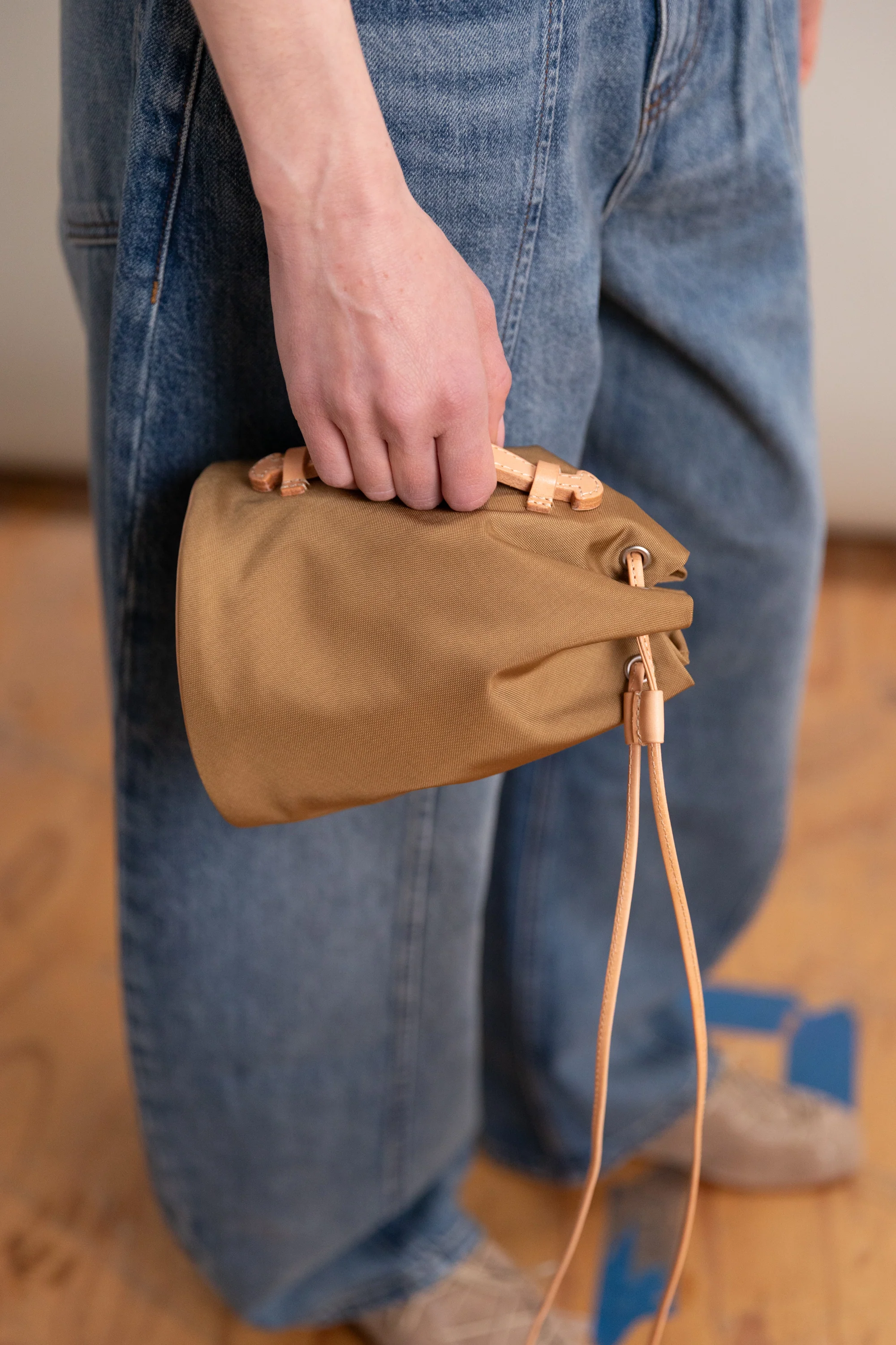 CORDURA NYLON SMALL SHOULDER BAG IN CAMEL - Image 3