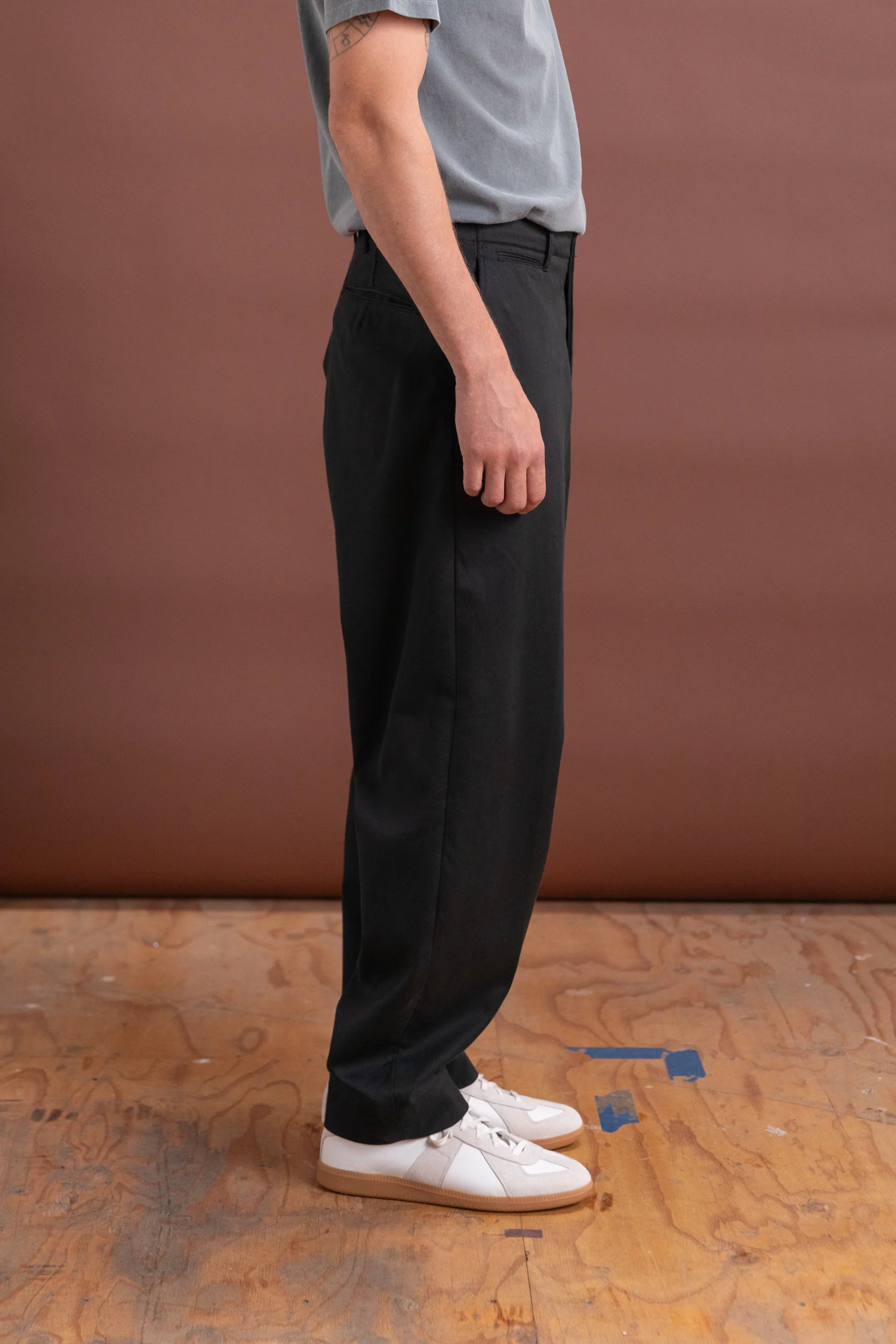 COTTON DRILL WIDE MILITARY KHAKIS IN BLACK - Image 5