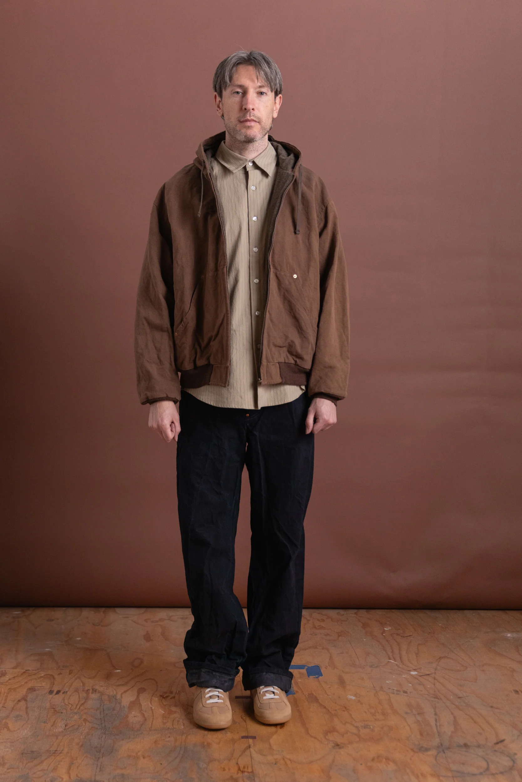 COTTON HEMP HOODY JACKET IN KAKISHIBU - Image 3