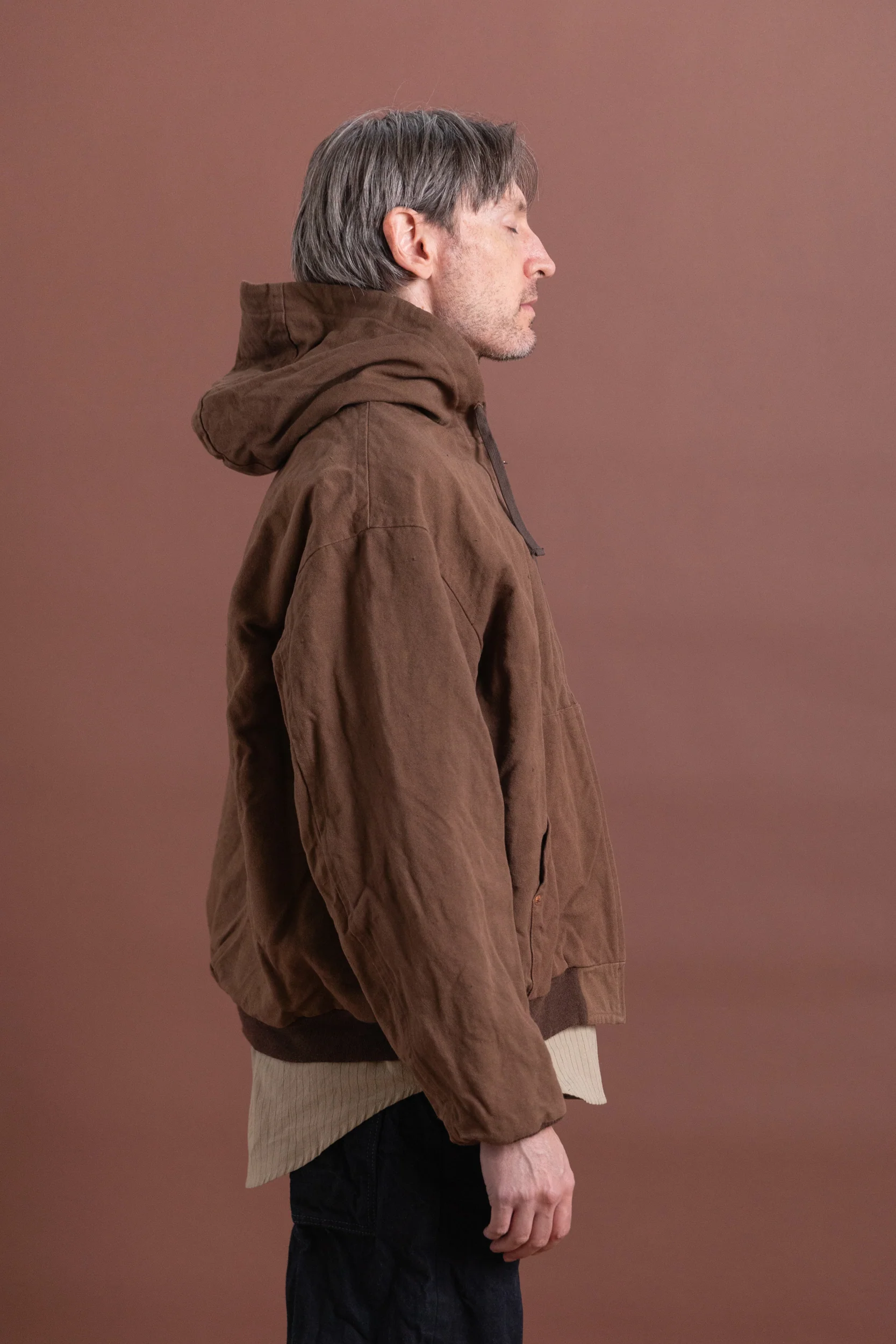 COTTON HEMP HOODY JACKET IN KAKISHIBU - Image 5
