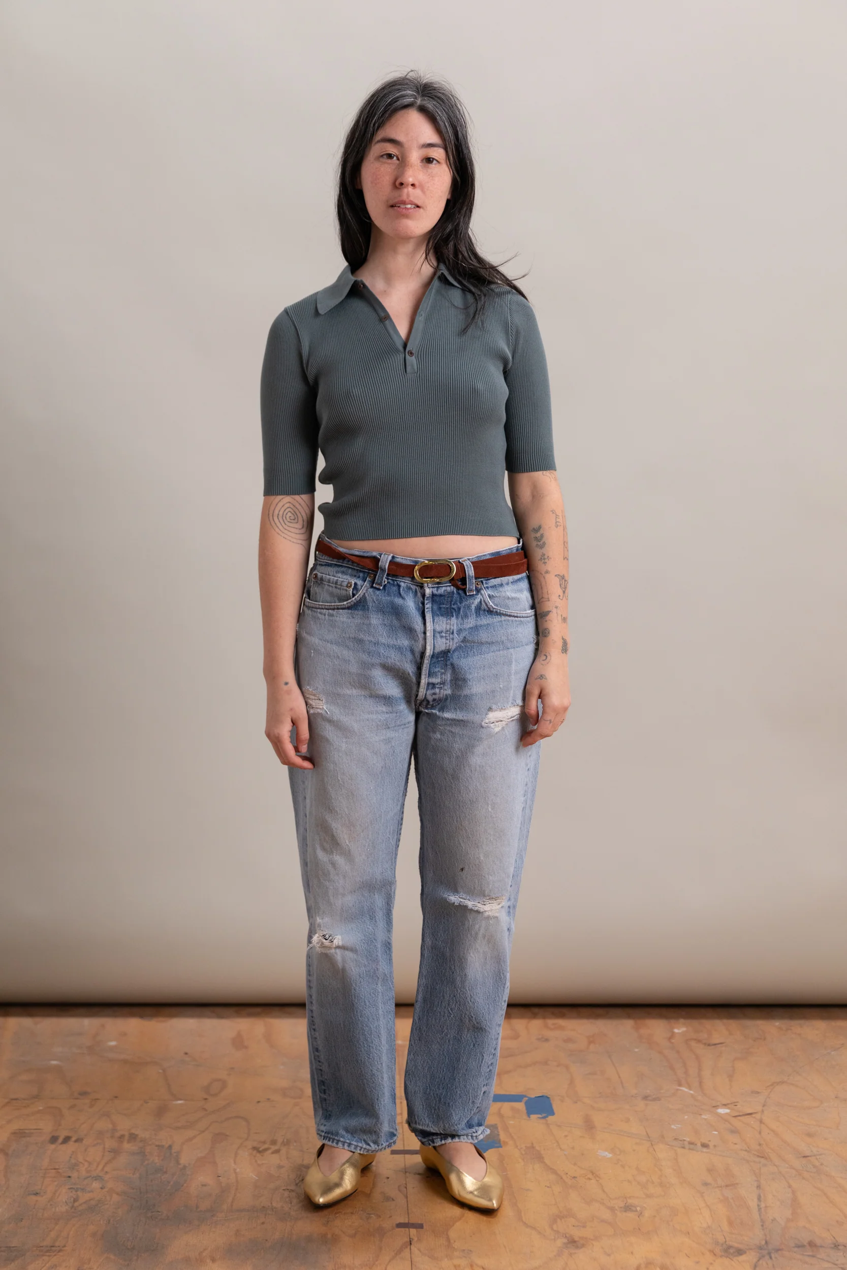 COTTON HIGH GAUGE RIB KNIT POLO IN SAGE GRAY - Image 3