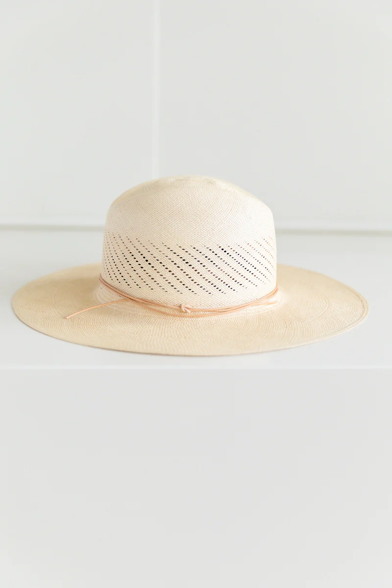 DESERT HAT IN FINE GRADE PANAMA STRAW - Image 7