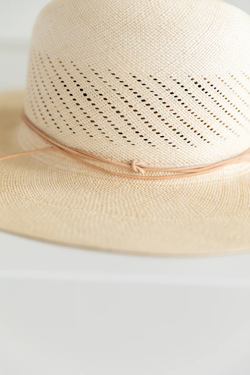 DESERT HAT IN FINE GRADE PANAMA STRAW - Image 8