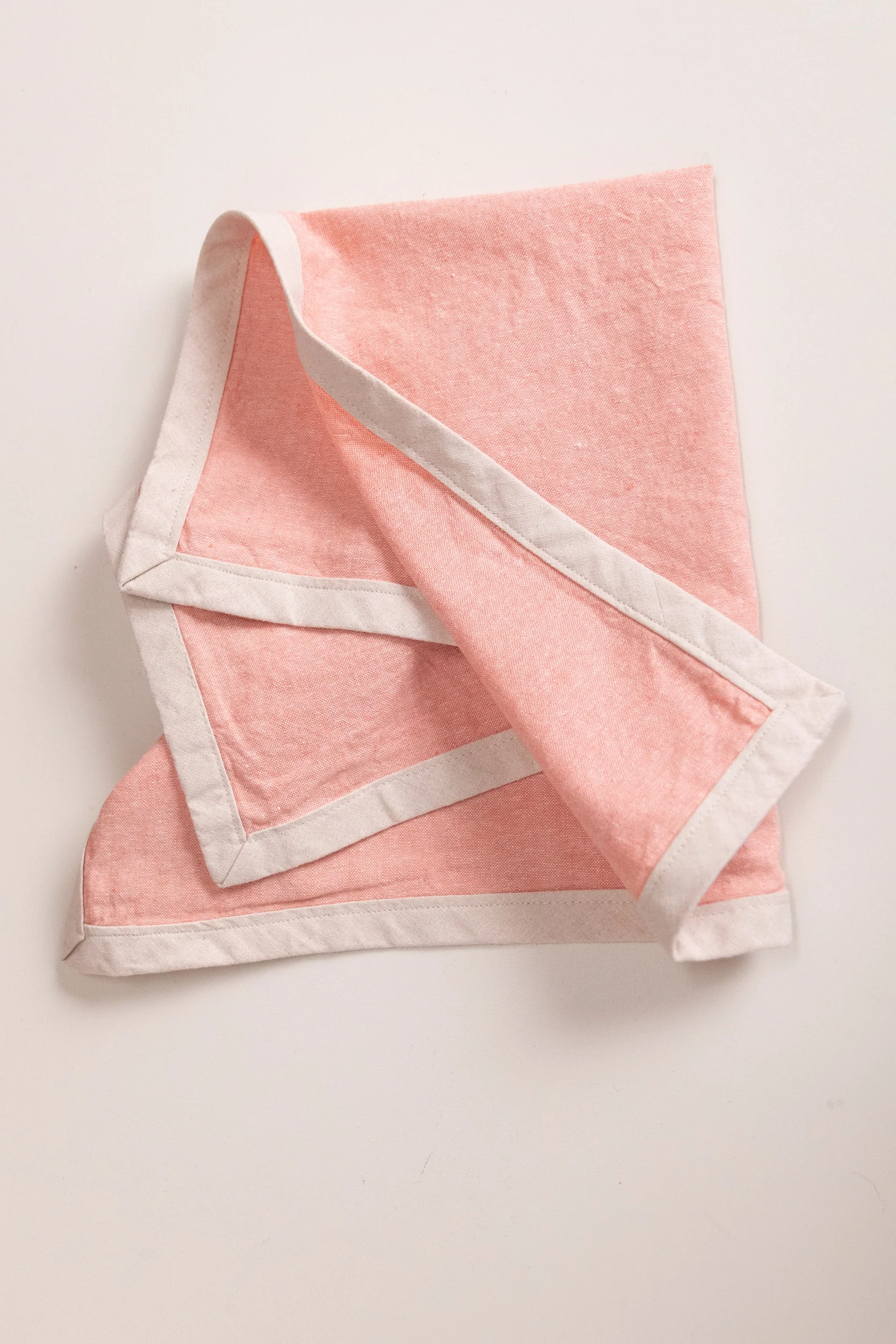 EDGED NAPKINS IN CORAL LINEN - SET OF FOUR - Image 2
