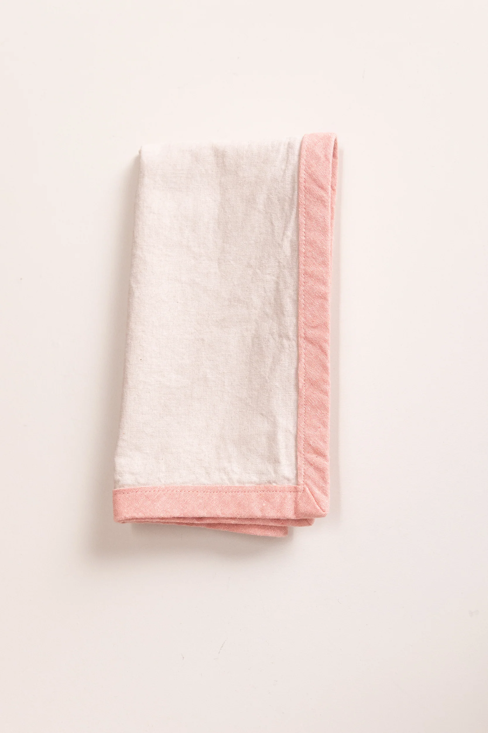 EDGED NAPKINS IN NATURAL LINEN - SET OF FOUR - Image 3