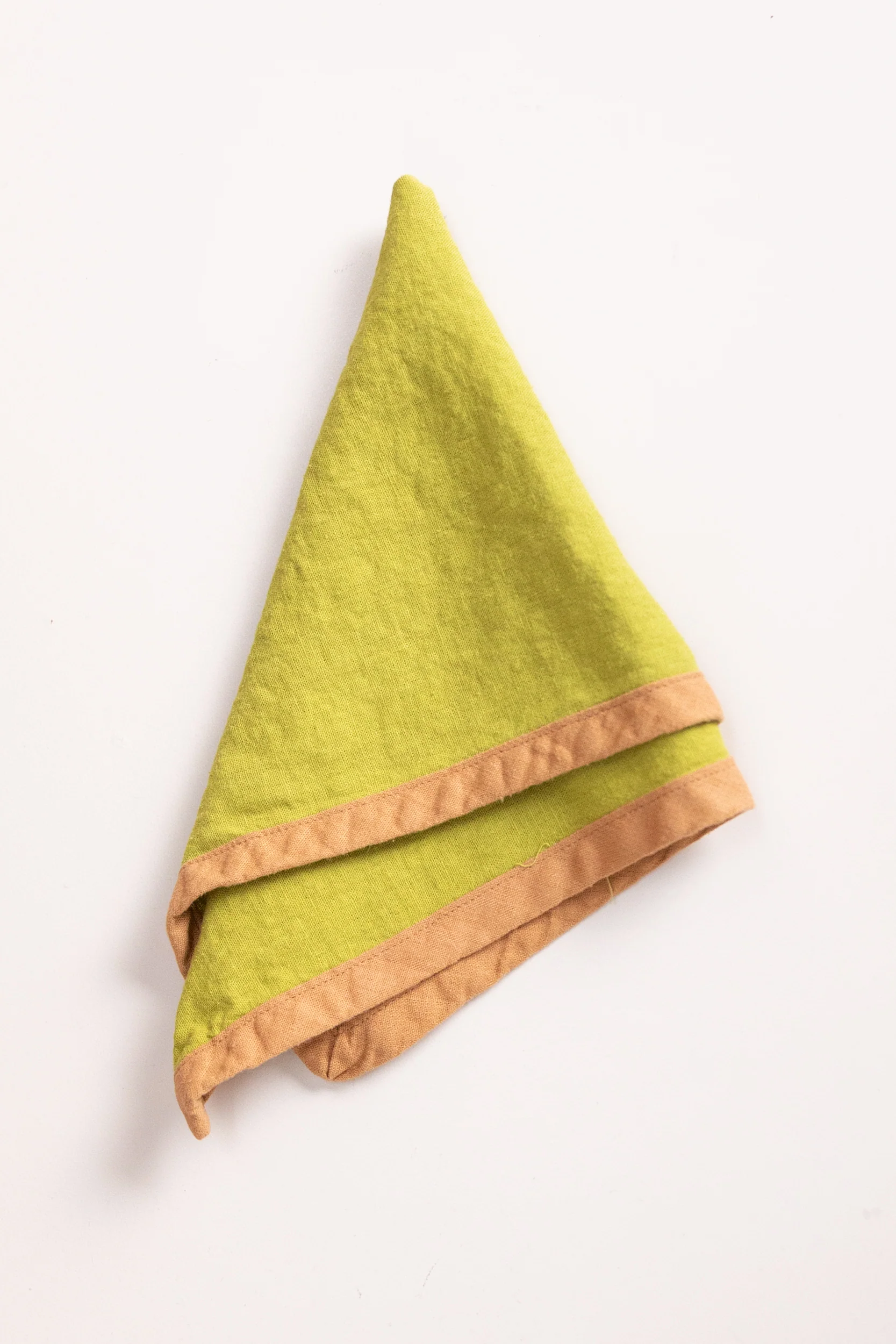 EDGED NAPKINS IN PEAR LINEN - SET OF FOUR - Image 3