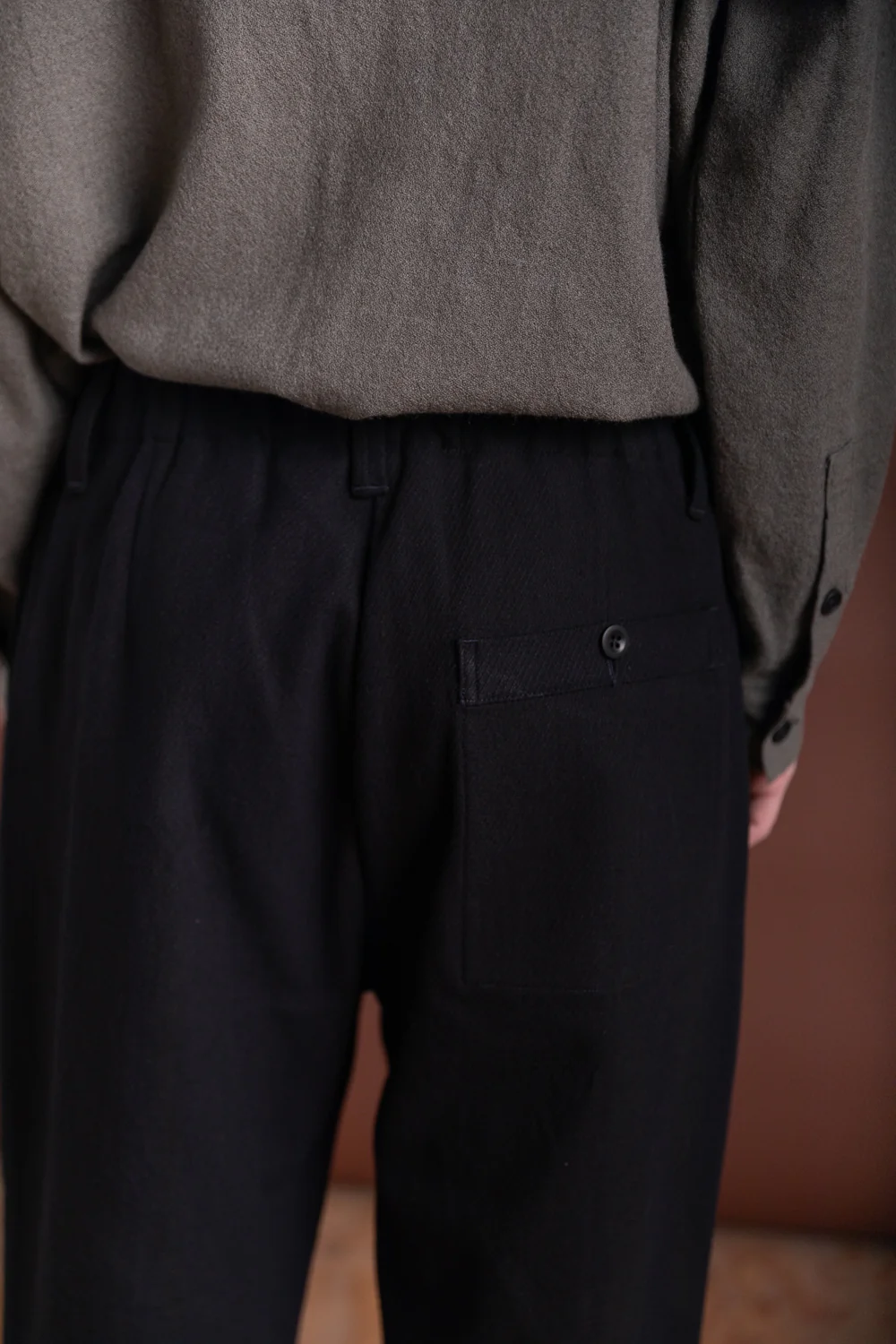 ELASTIC PANT IN BLACK COTTON KERSEY - Image 7