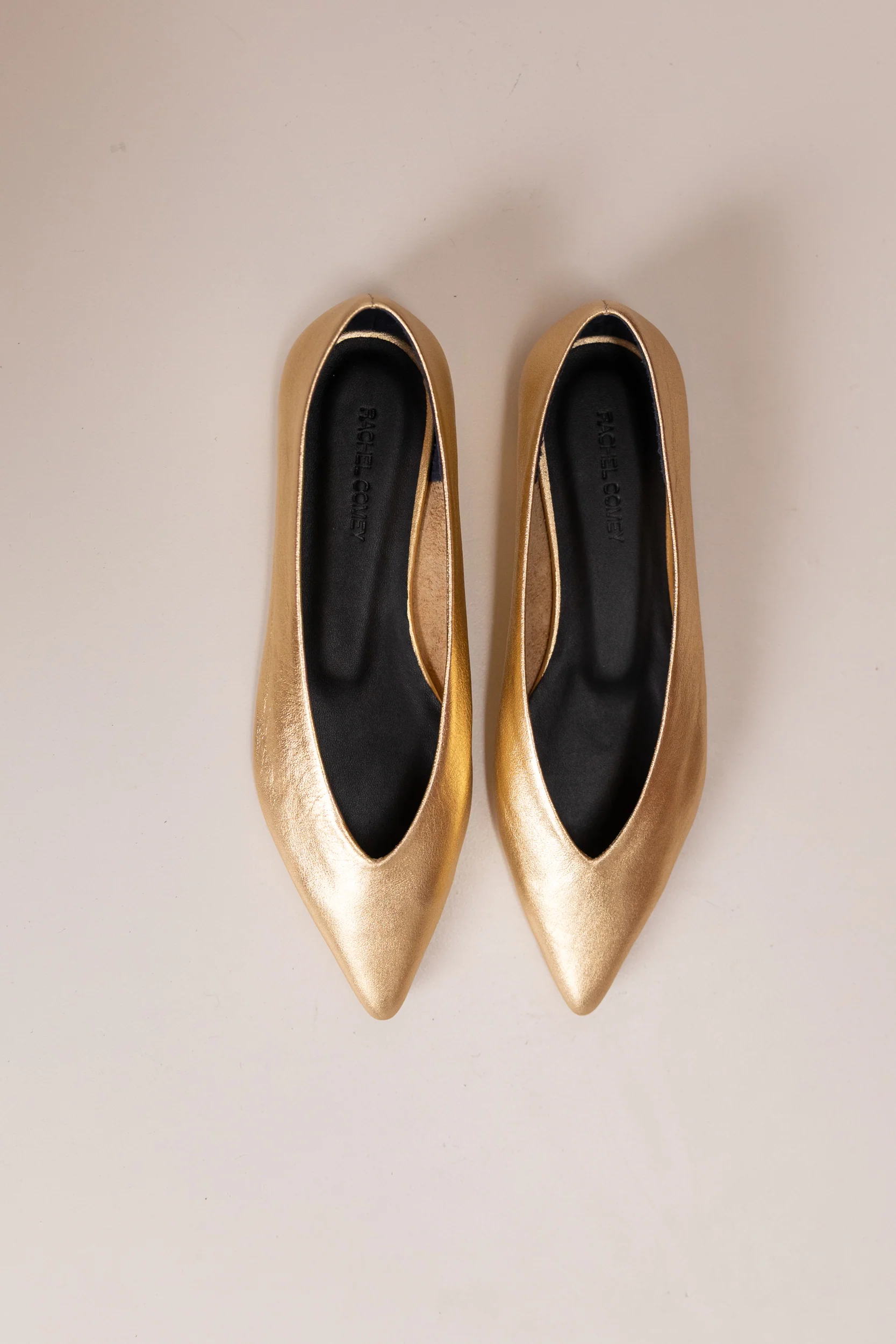 EVERLEIGH BALLET FLATS IN GOLD METALLIC LEATHER - Image 4