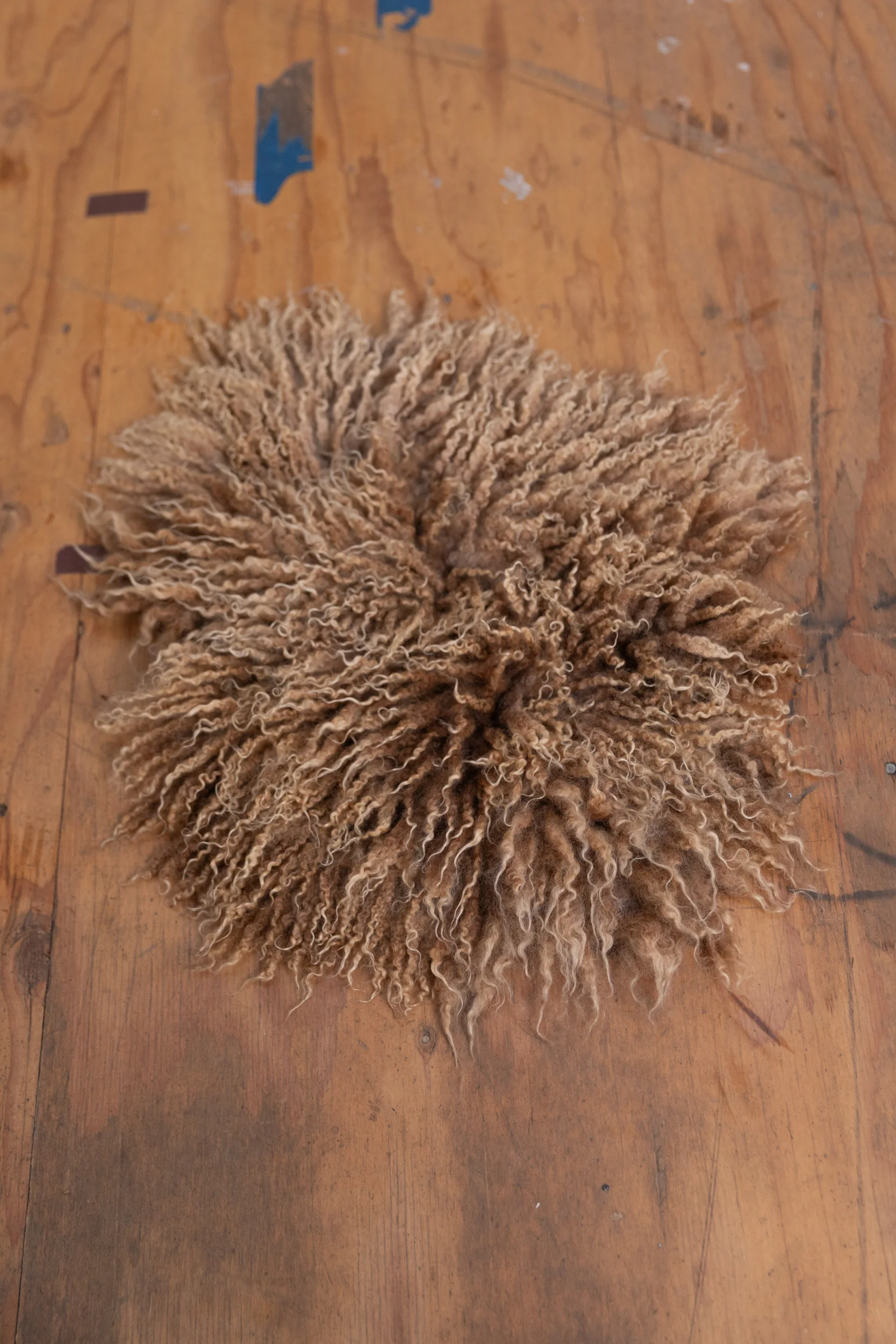 FELTED SEAT CUSHIONS IN NATURAL WOOL - Image 3