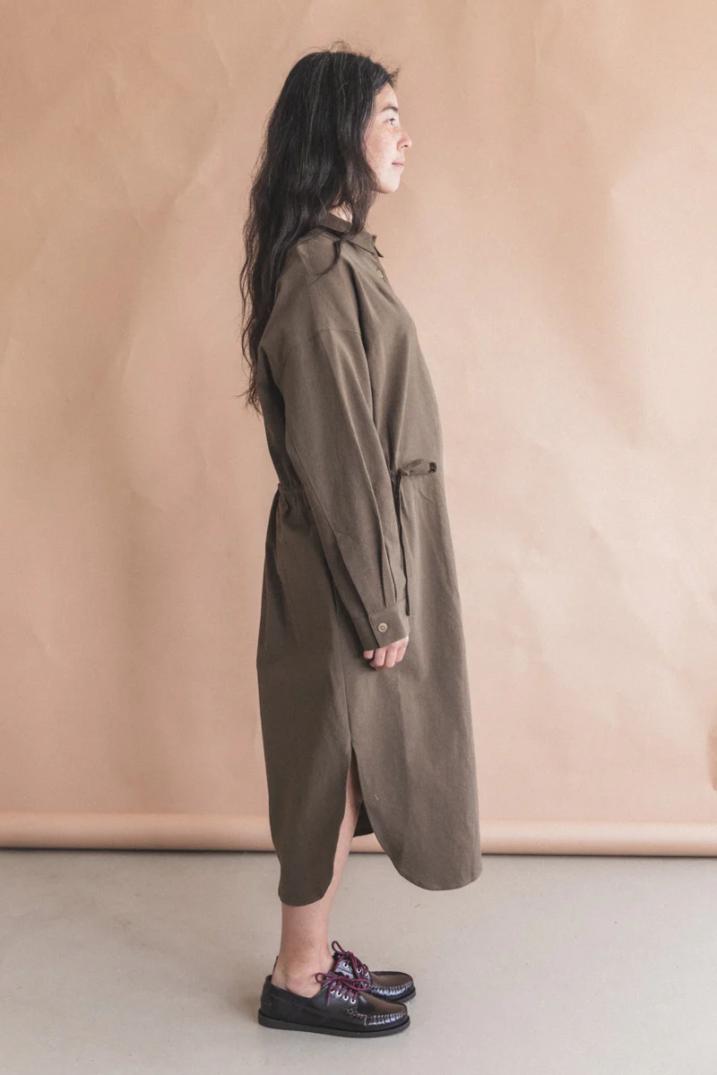 FILTER DRESS IN BROWN - Image 4