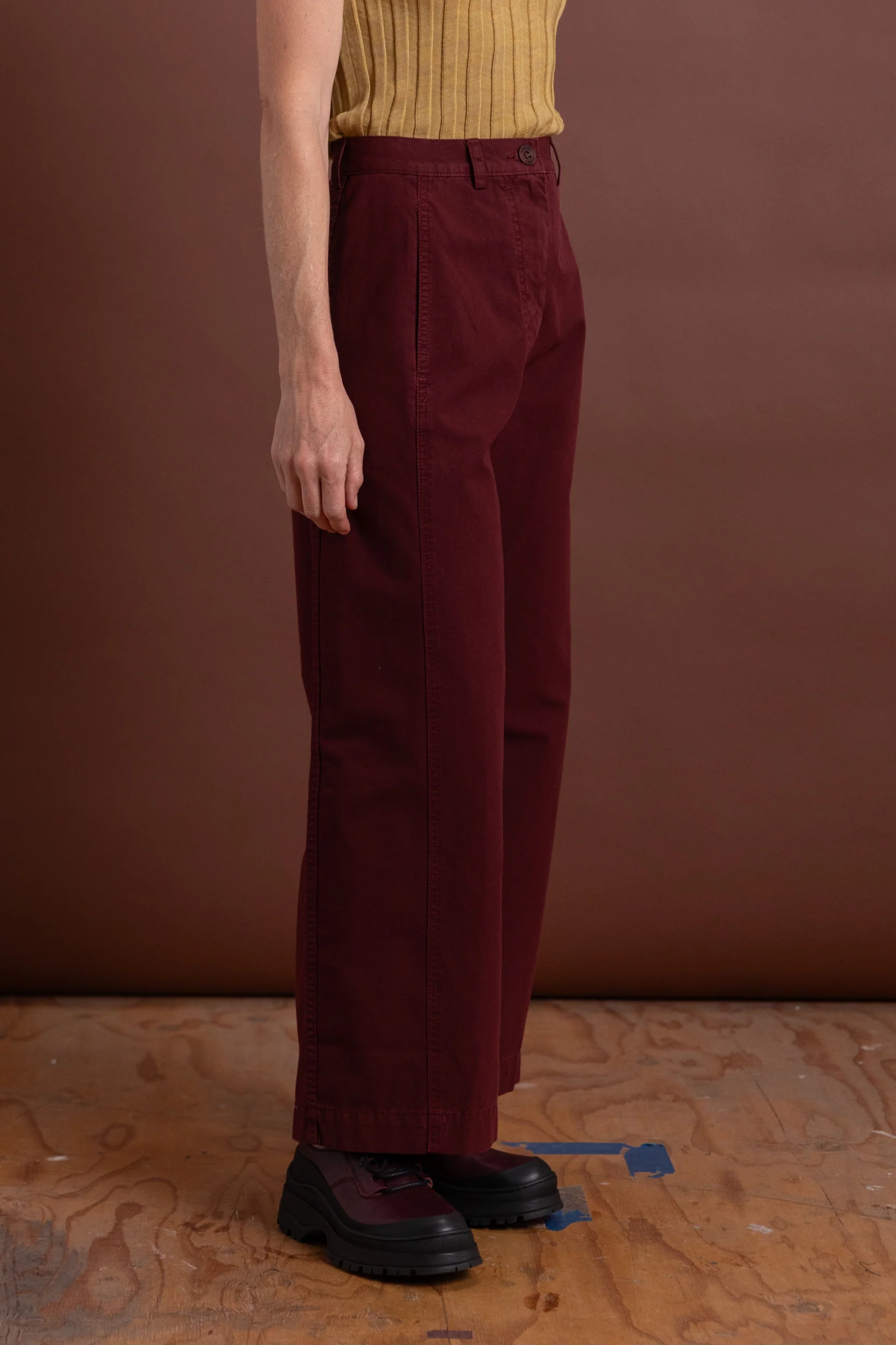 GARRA PANT IN WINE LIGHTWEIGHT CANVAS - Image 5