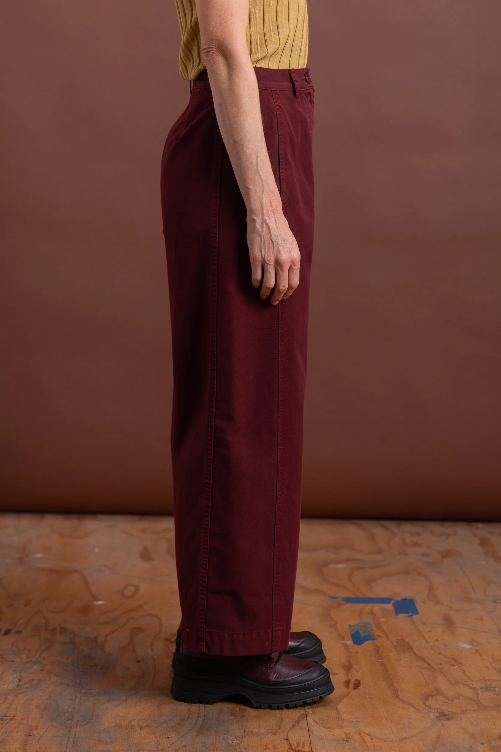 GARRA PANT IN WINE LIGHTWEIGHT CANVAS - Image 6