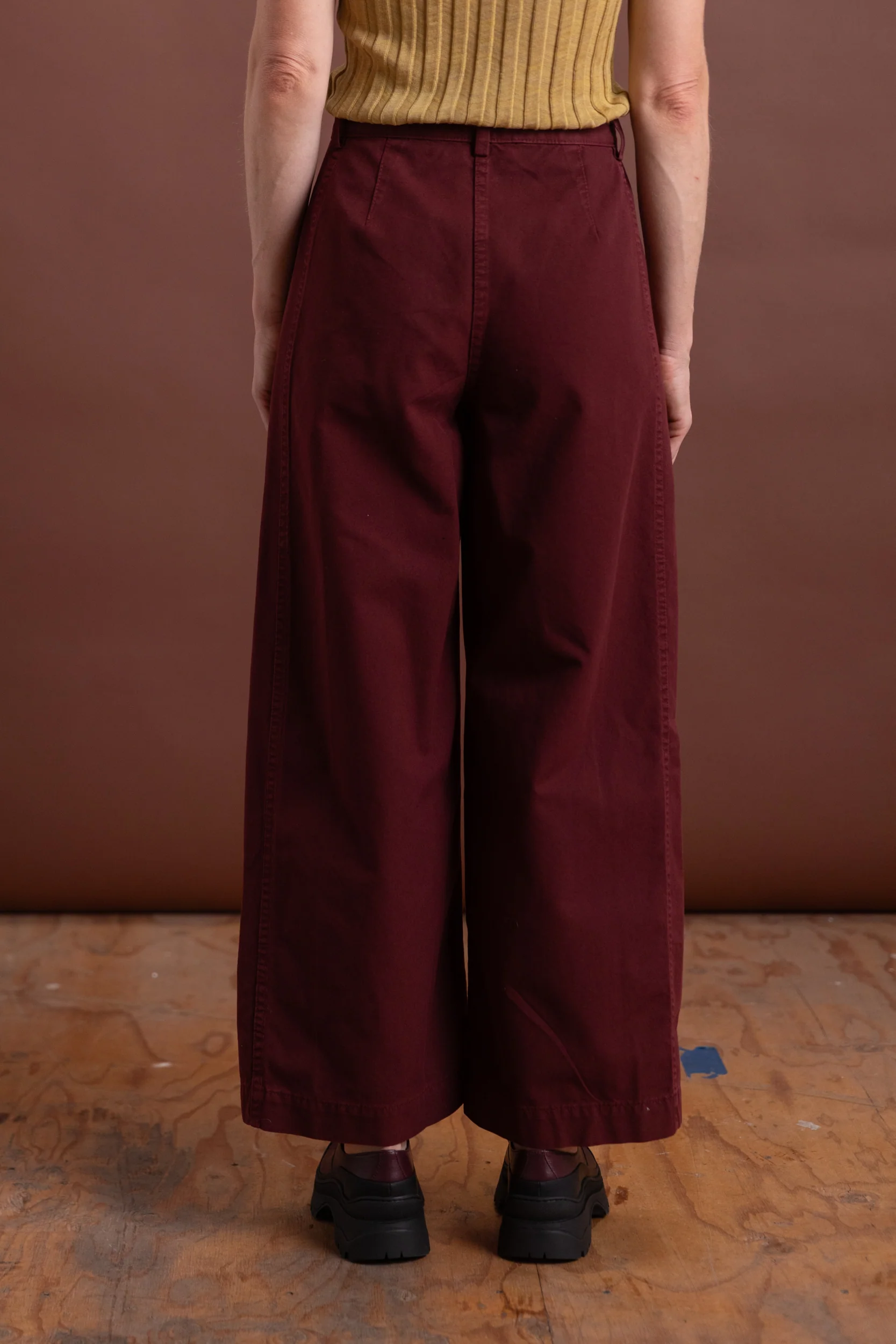 GARRA PANT IN WINE LIGHTWEIGHT CANVAS - Image 8