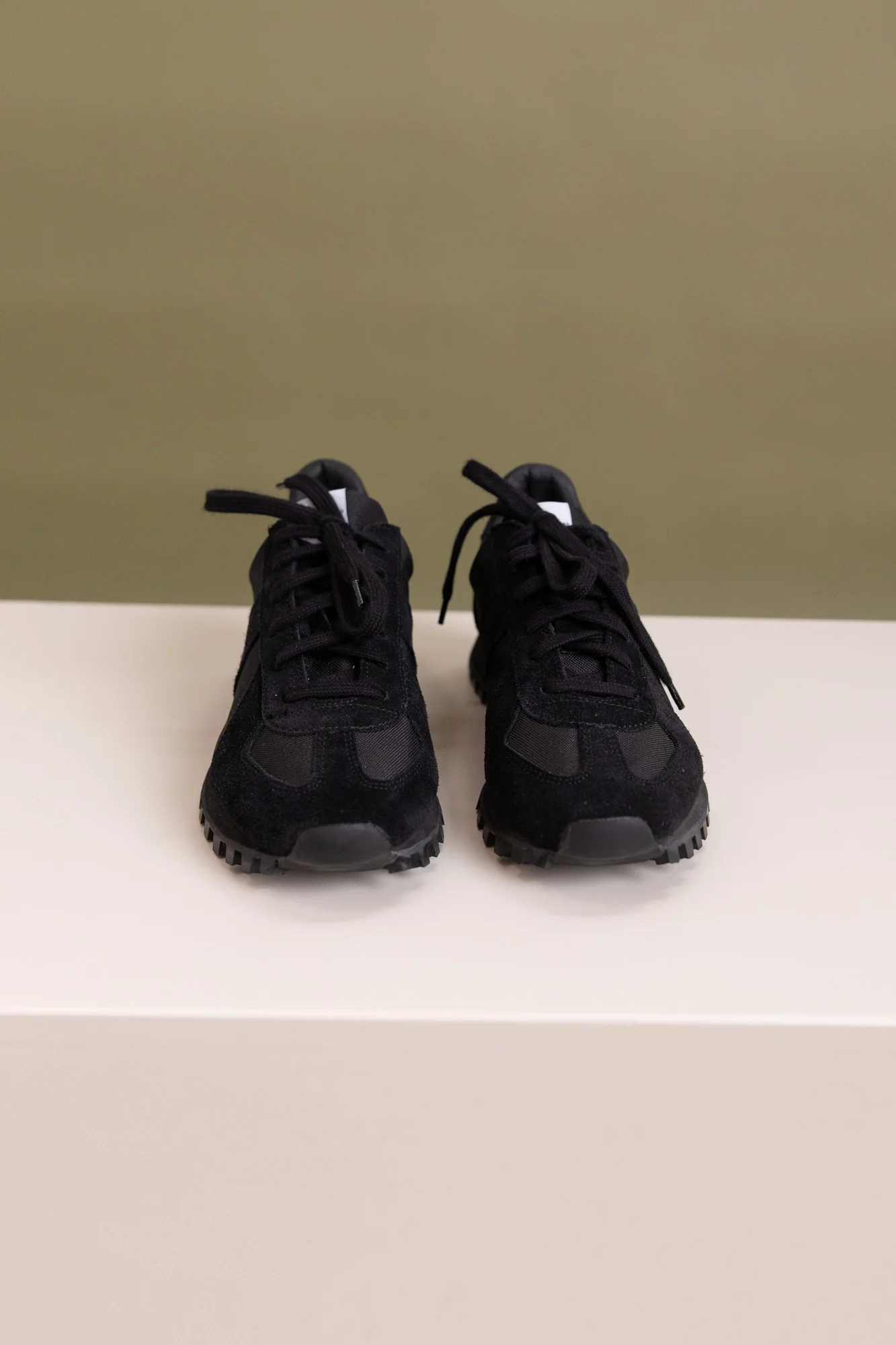 GAT TRAIL SNEAKER IN BLACK - Image 4