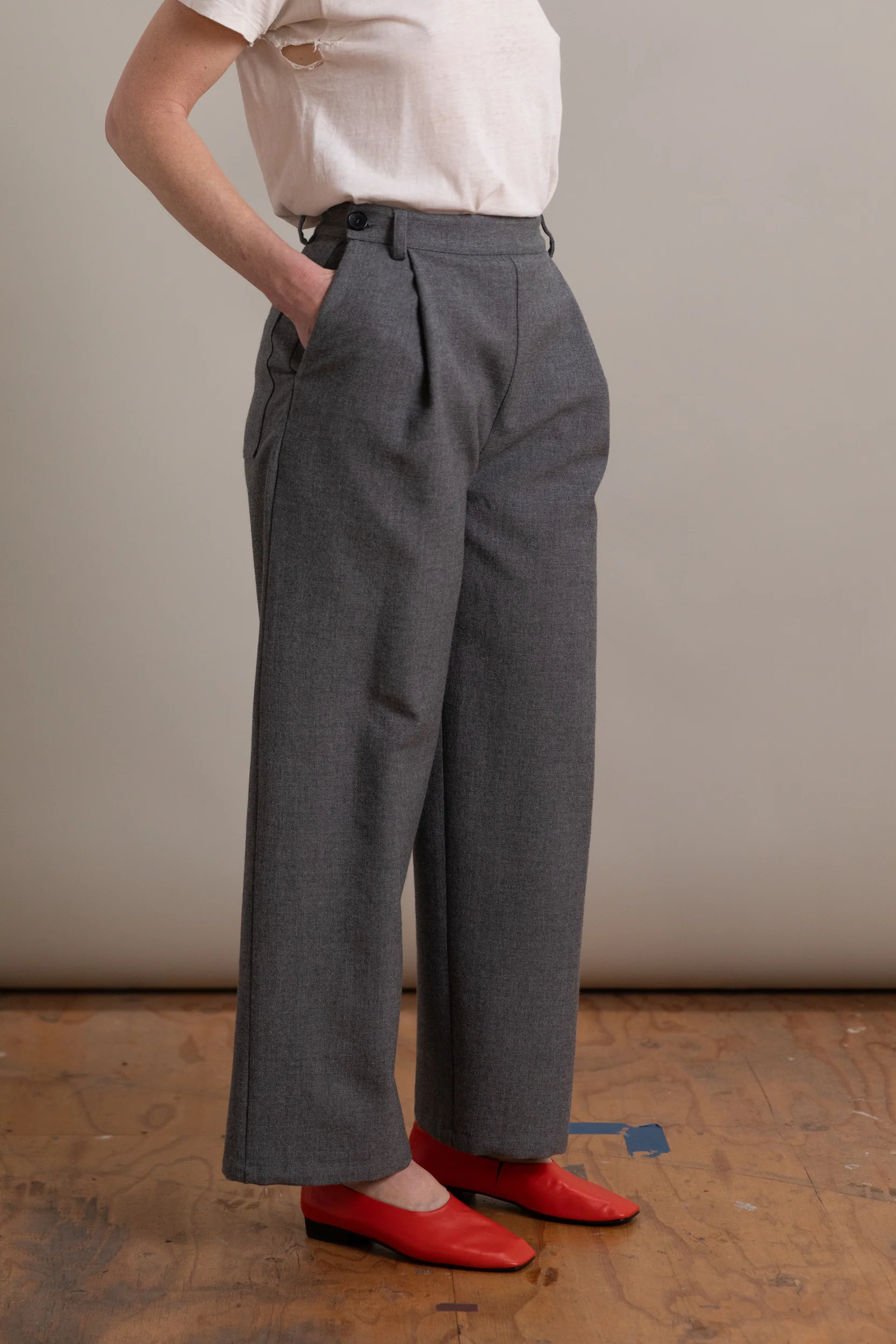 GEORGIA TROUSER IN LIGHT GREY BRITISH WOOL - Image 3