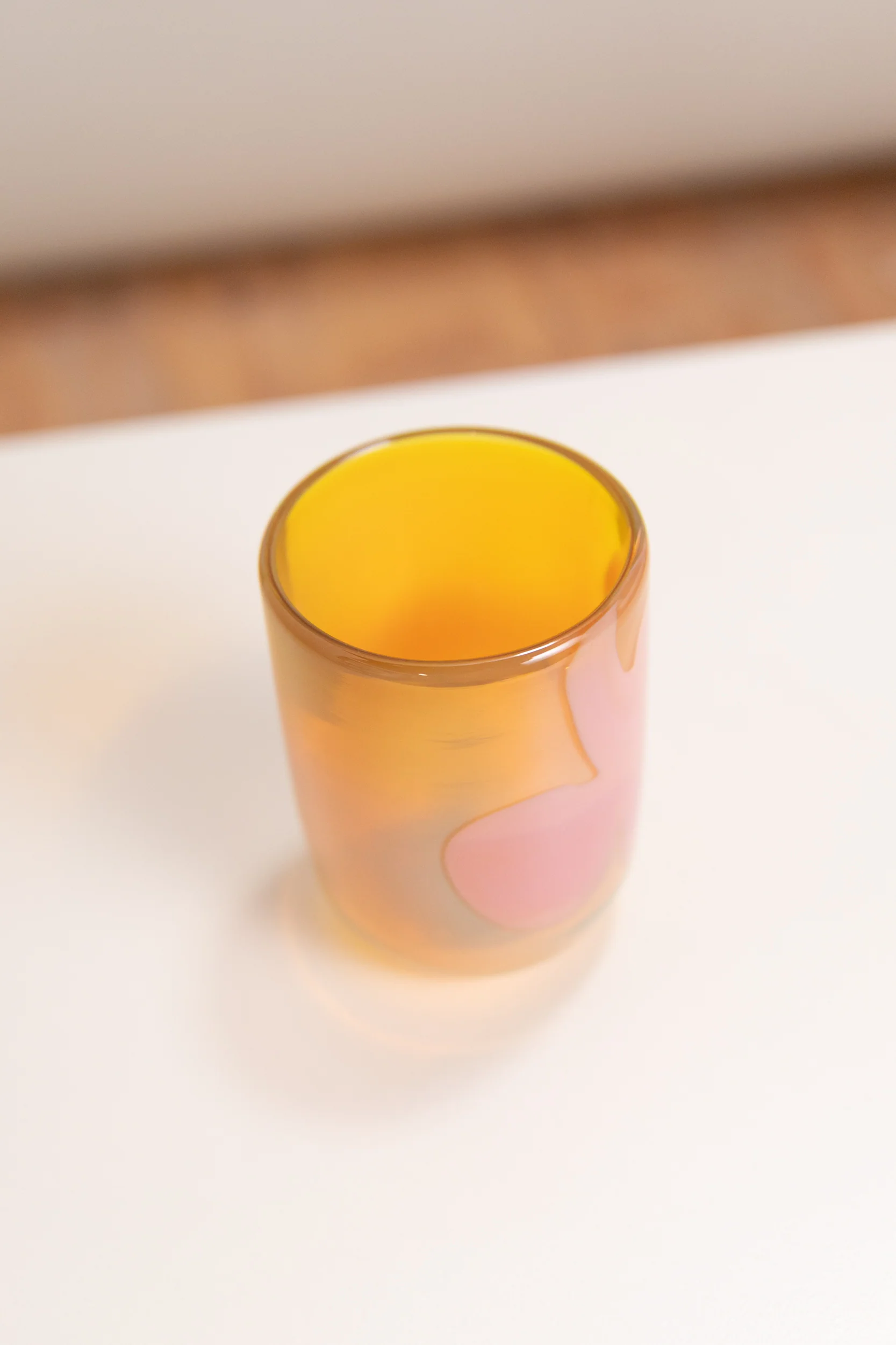 GONE GLASS IN COSMO - Image 4