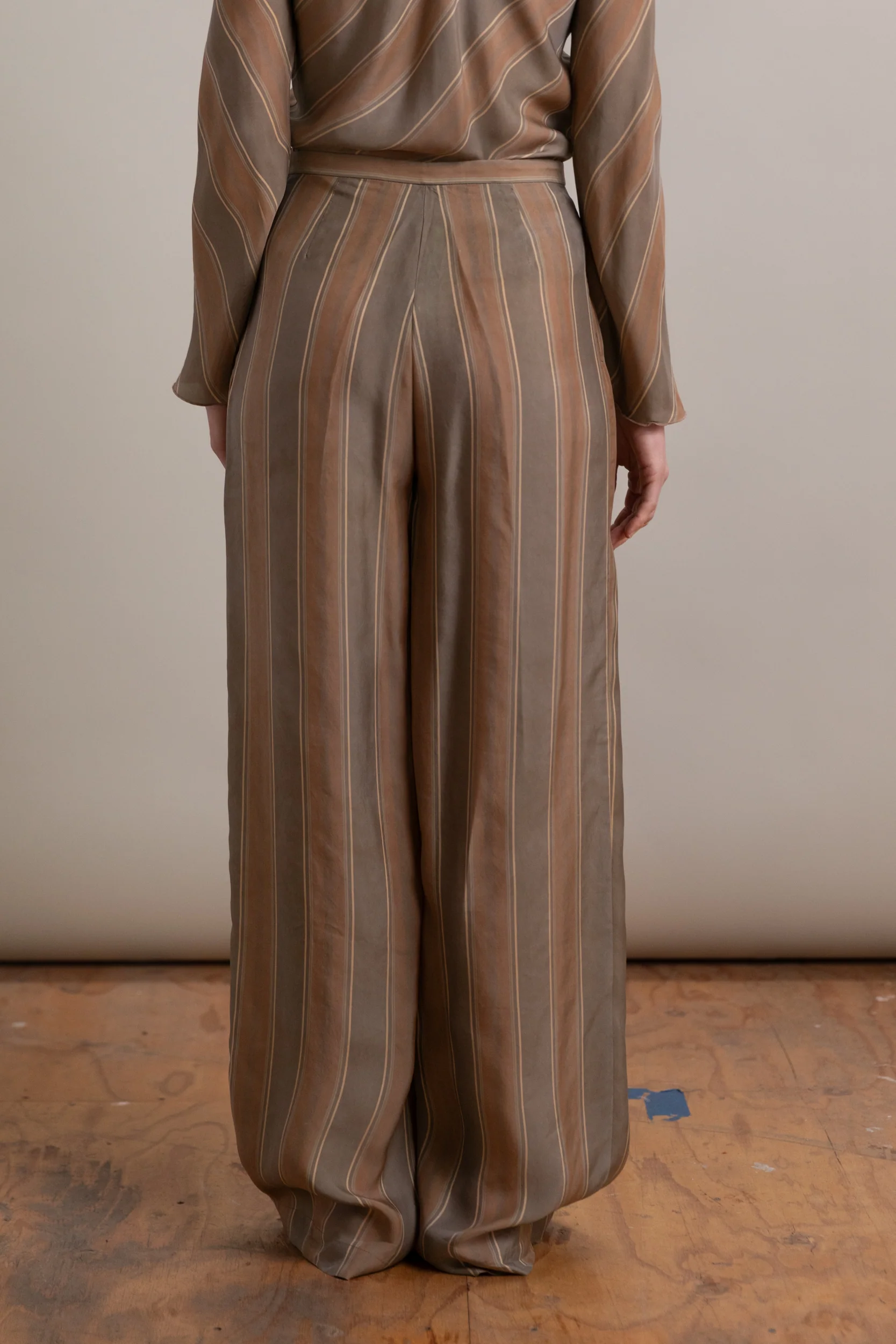 GRANT PANT IN TIE STRIPE - Image 4