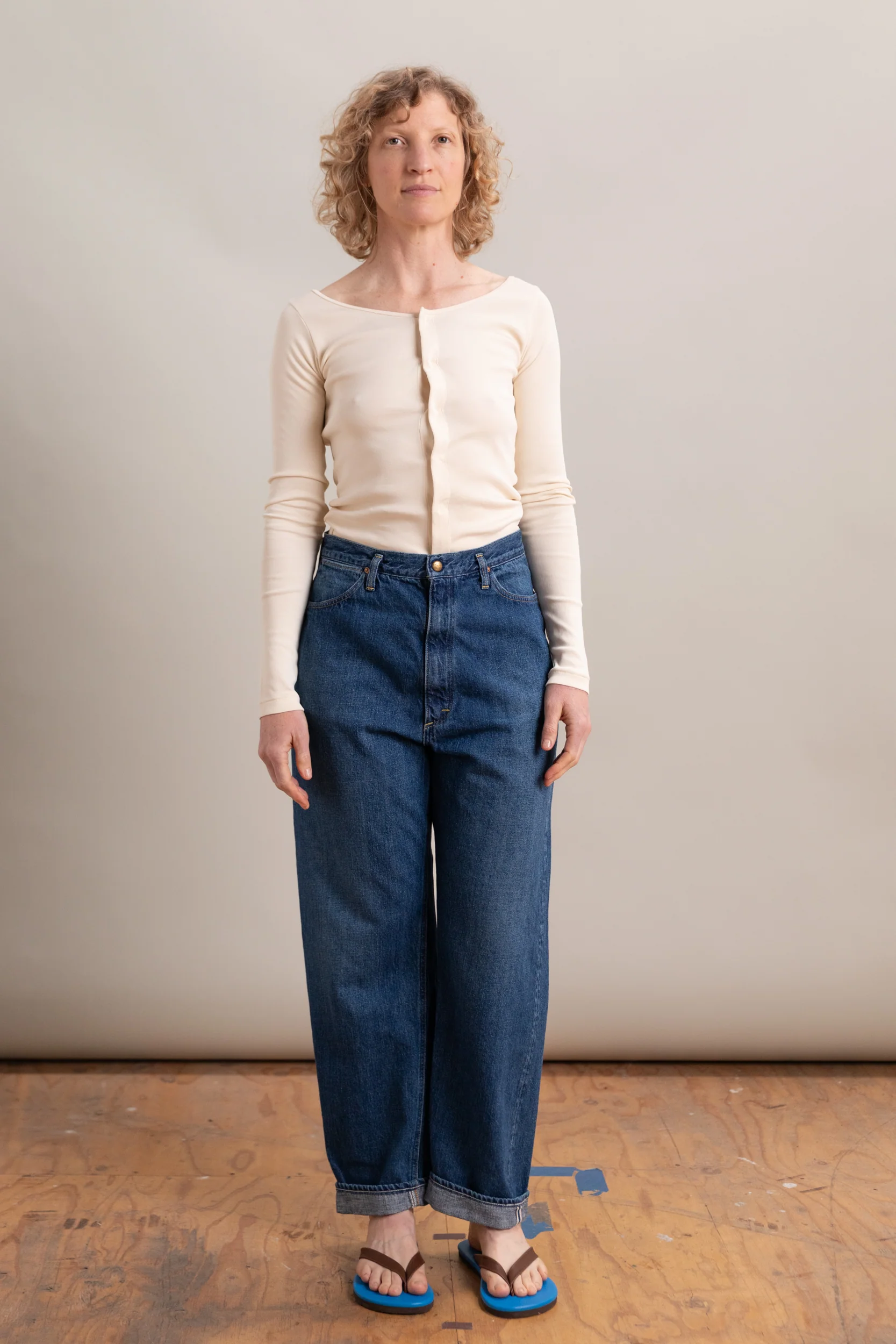 HIGH WAIST SELVEDGE PANTS IN USED DENIM - Image 5