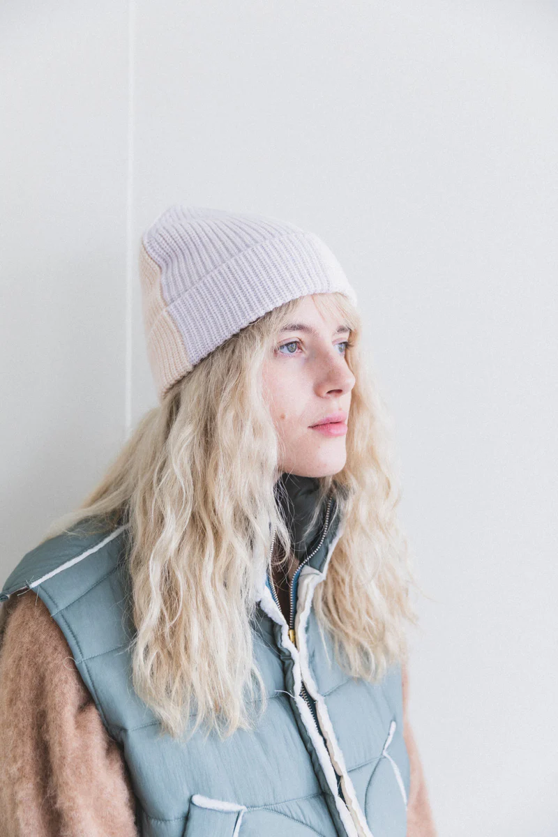KAJA BEANIE IN BEIGE ONE-OF-A-KIND RECYCLED YARN - Image 3