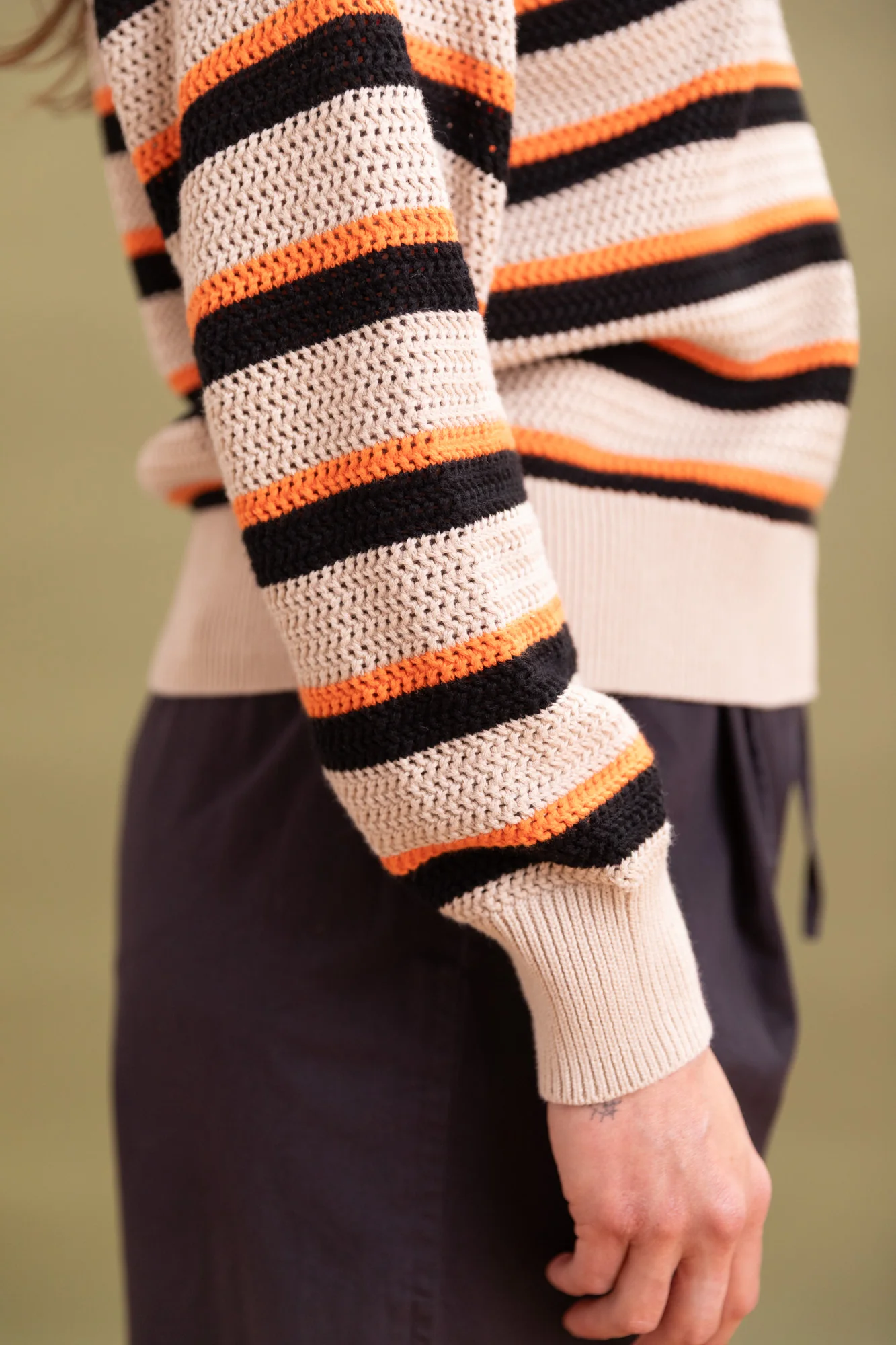 LAKESIDE CROCHET SWEATER - Image 7