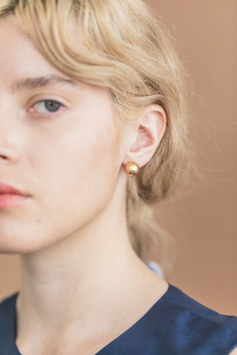 LARGE SPHERE STUD IN 14K GOLD (SINGLE) - Image 2