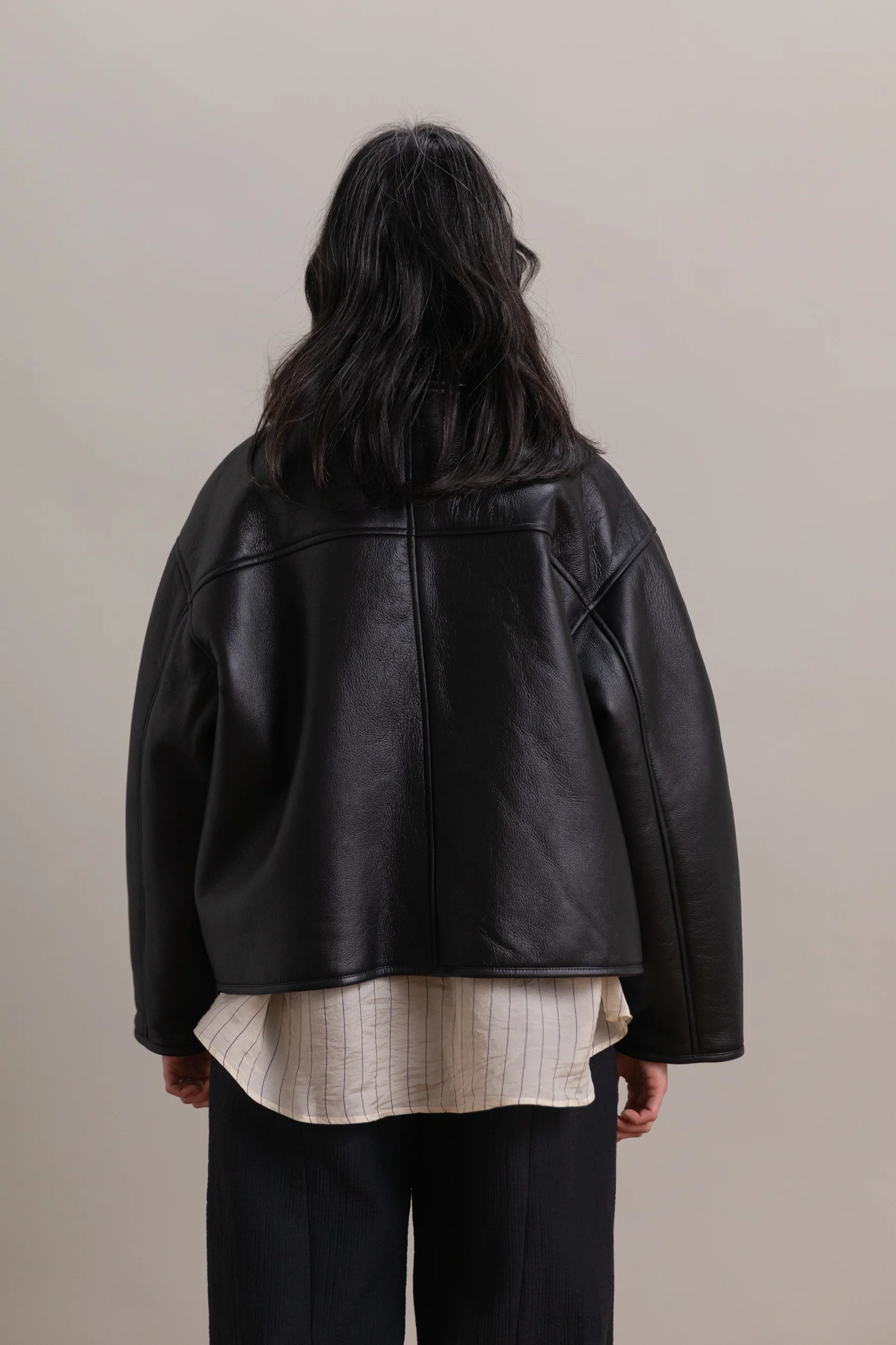 LEATHER BACK SHEEPSKIN FLYING JACKET IN BLACK - Image 8