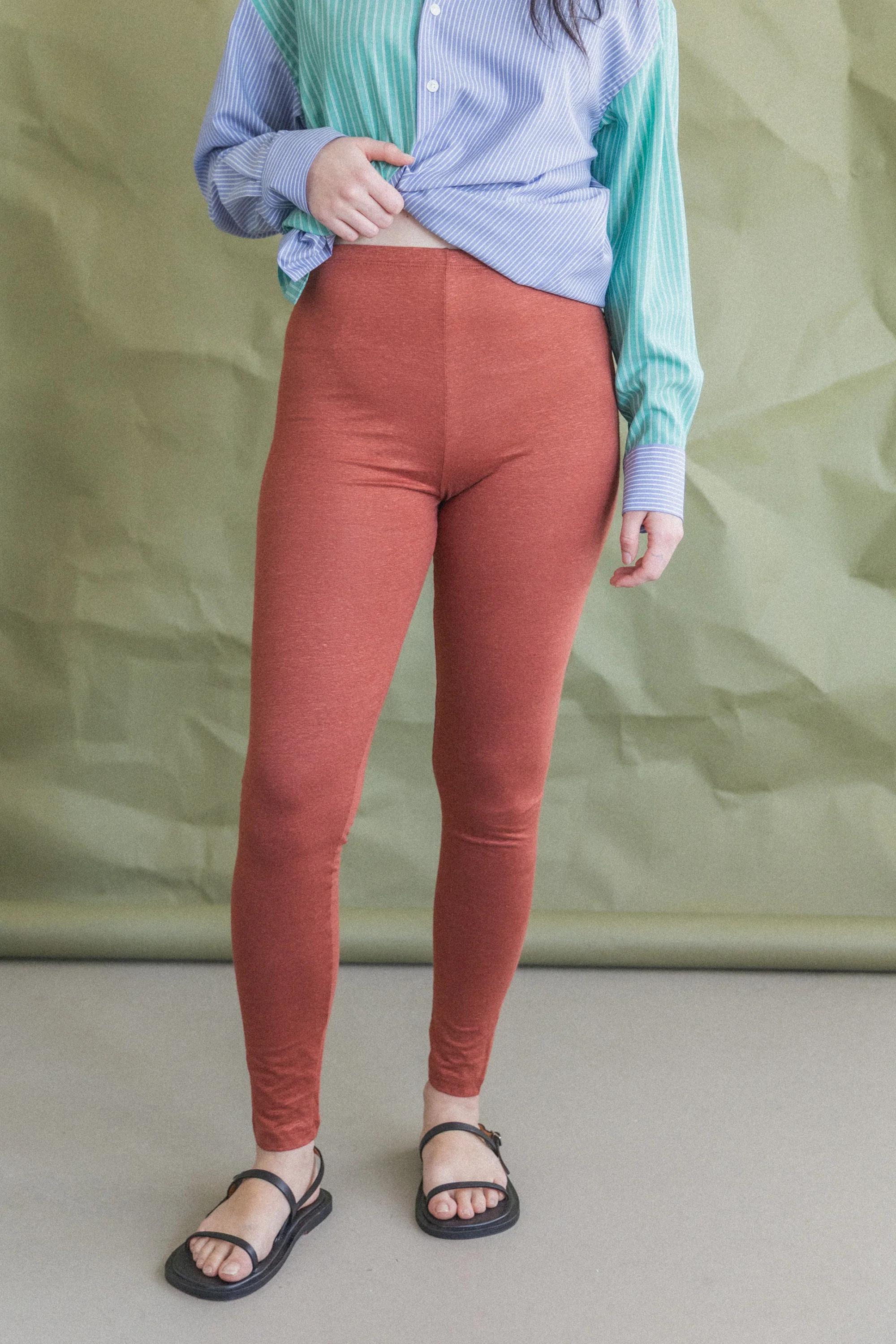 LEGGINGS IN RUST
