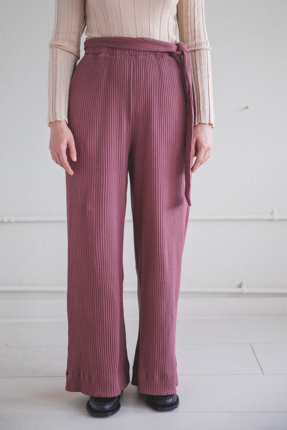 LHASA PANTS IN CUKA BROWN - Image 3