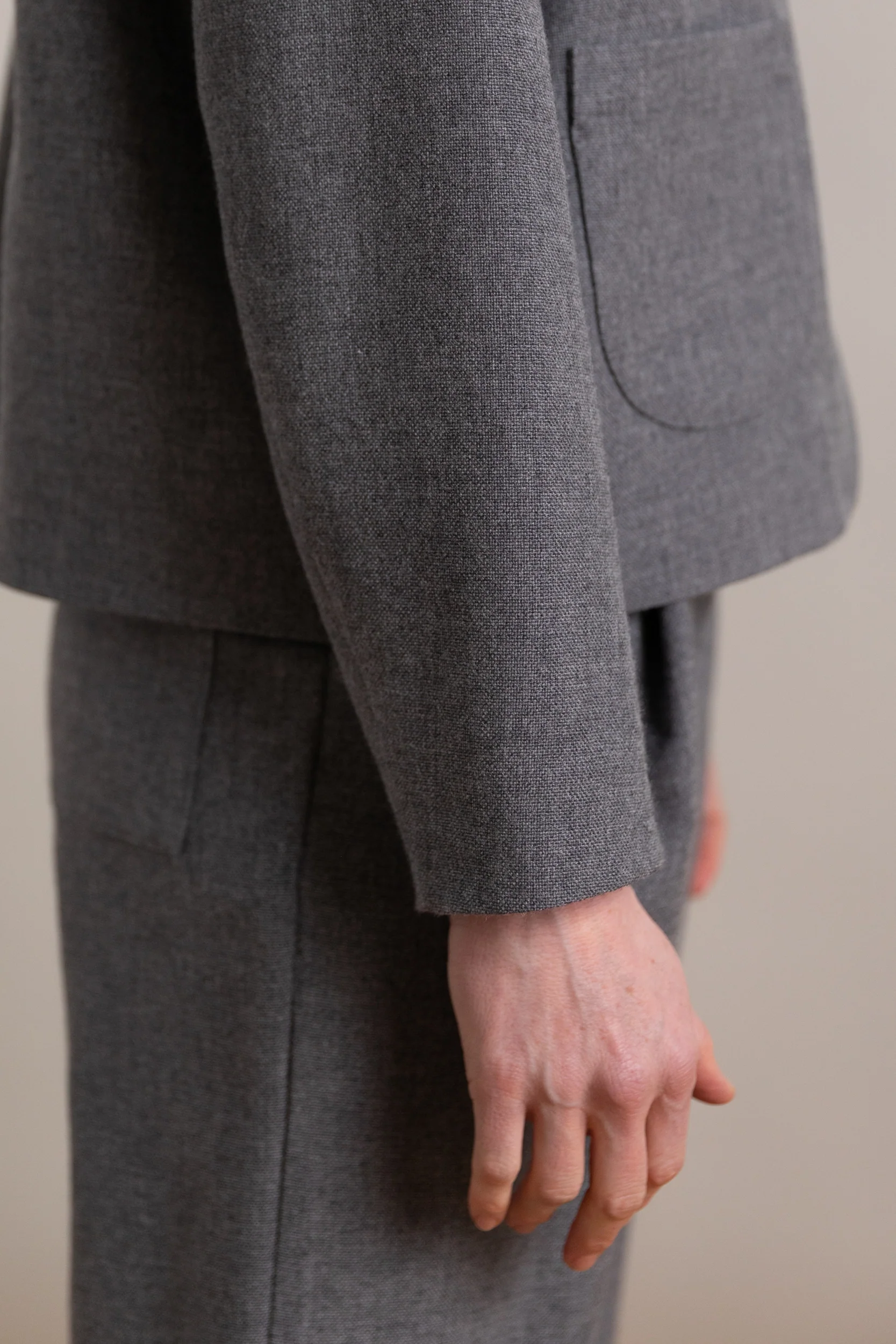LILLIE JACKET IN LIGHT GREY BRITISH WOOL - Image 8