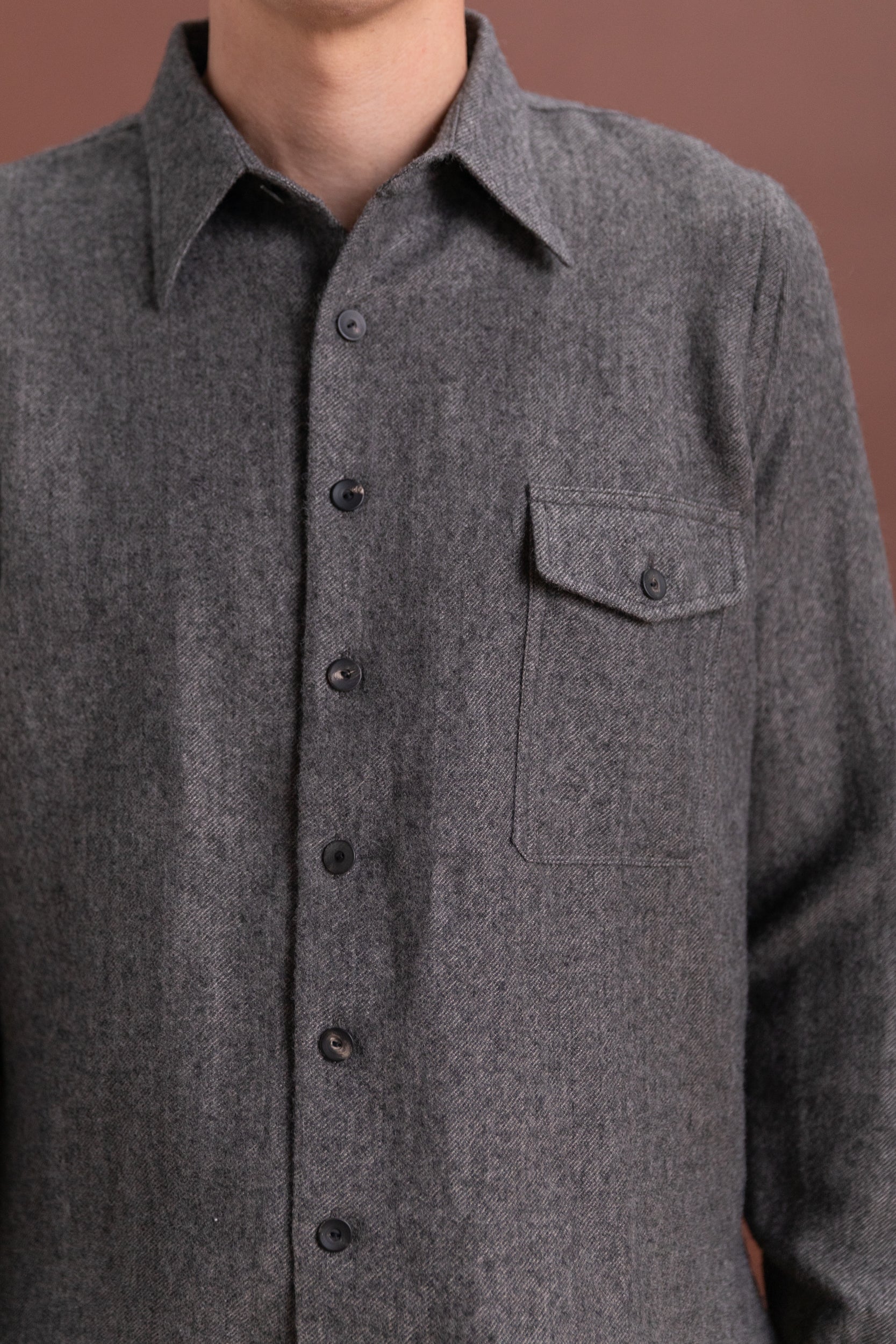 LOT 116 LONG POINT COLLAR SHIRT IN CHARCOAL - Image 8