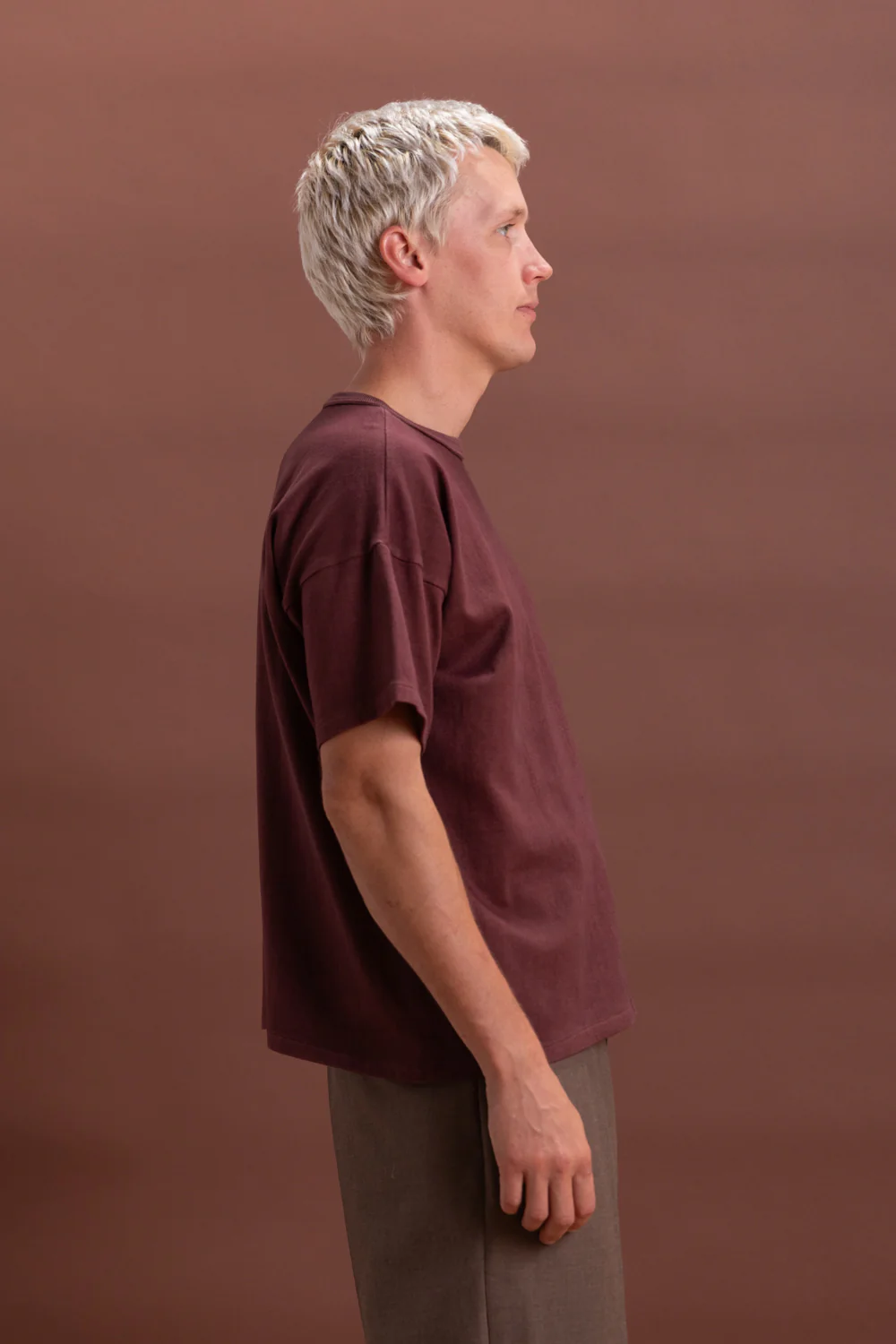 LOT 601 TEE SHIRT IN NATURAL DYED BURGUNDY - Image 6