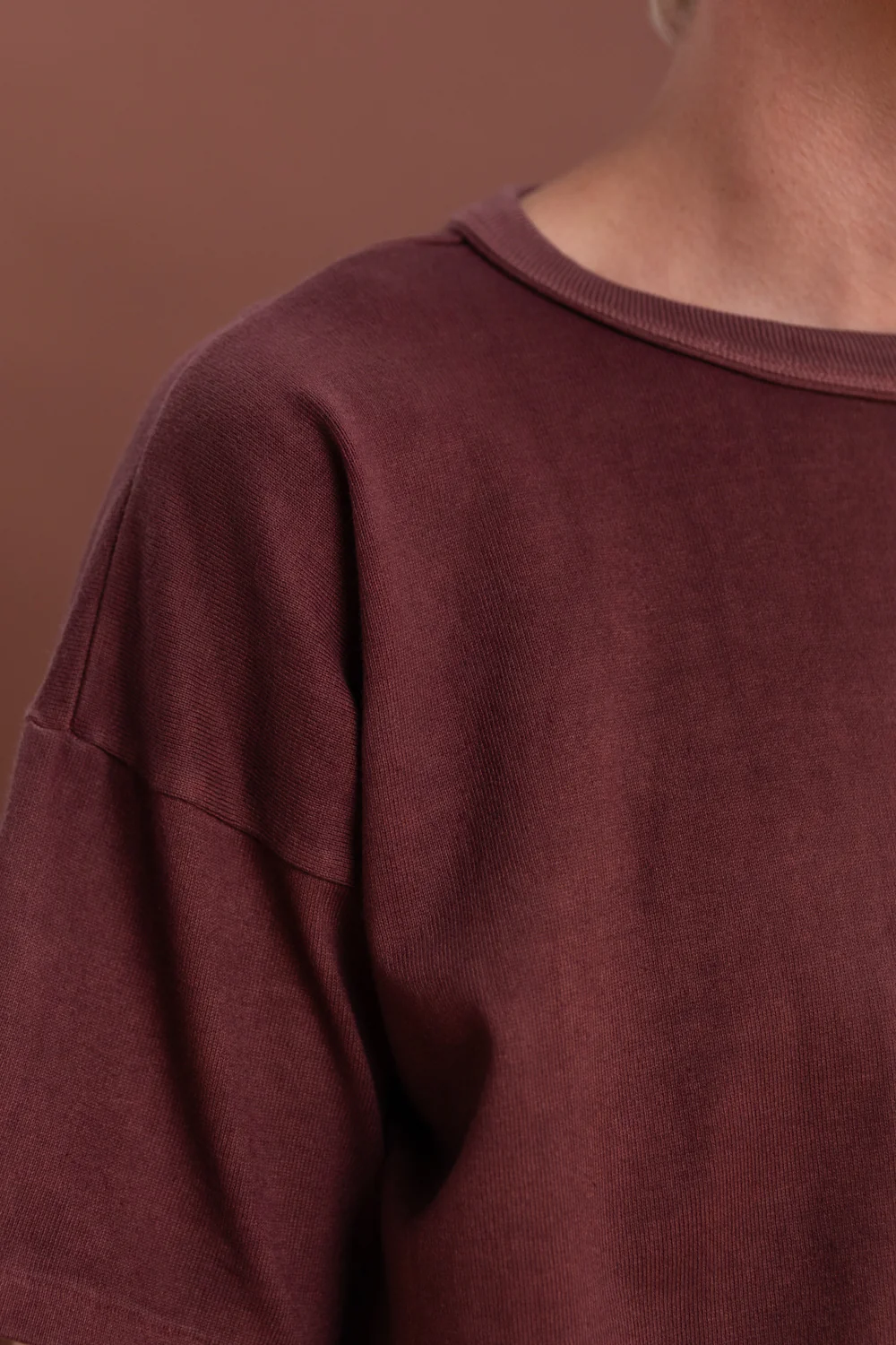 LOT 601 TEE SHIRT IN NATURAL DYED BURGUNDY - Image 7