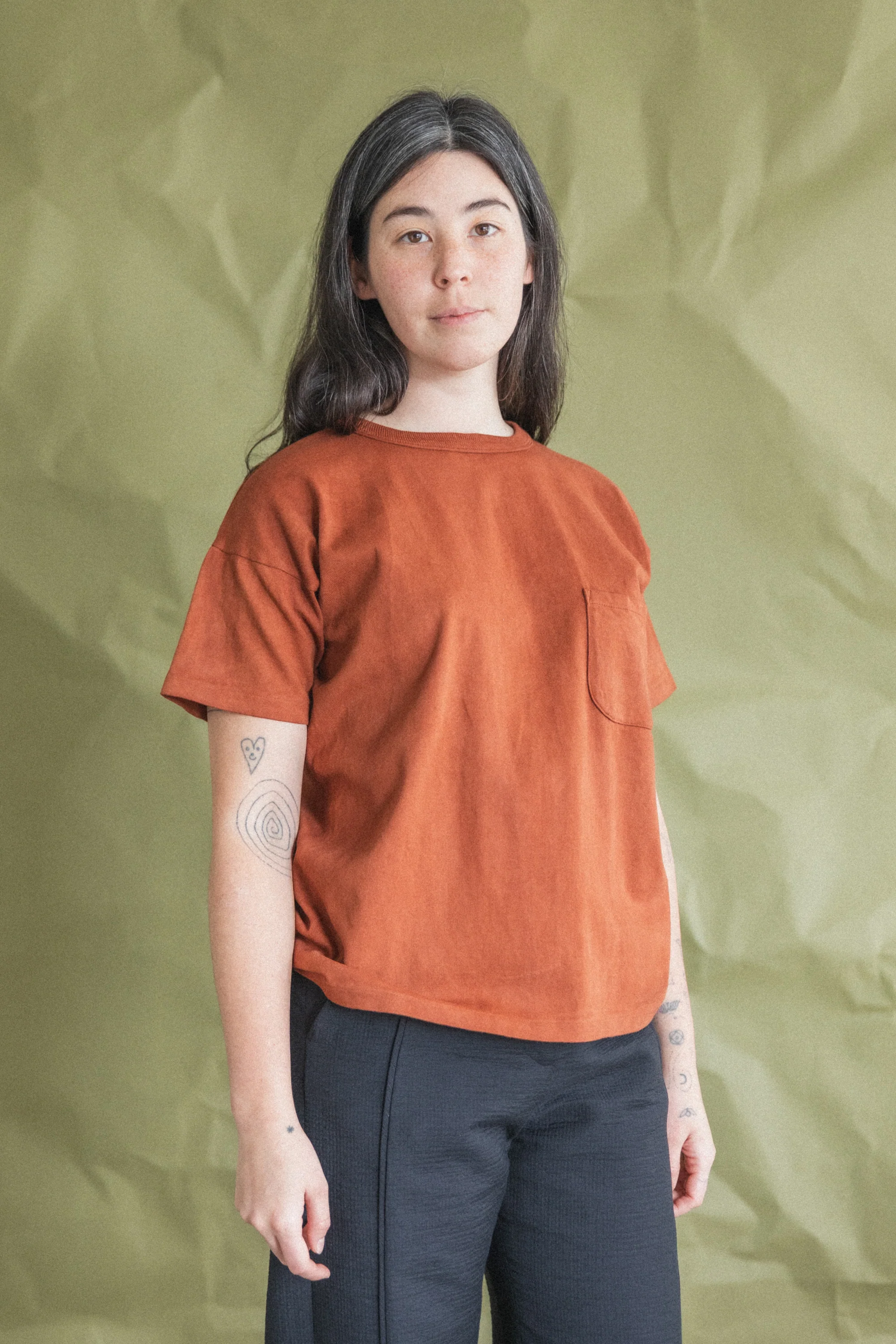 LOT 601 TEE SHIRT IN TECHI TREE DYED BROWN - Image 5