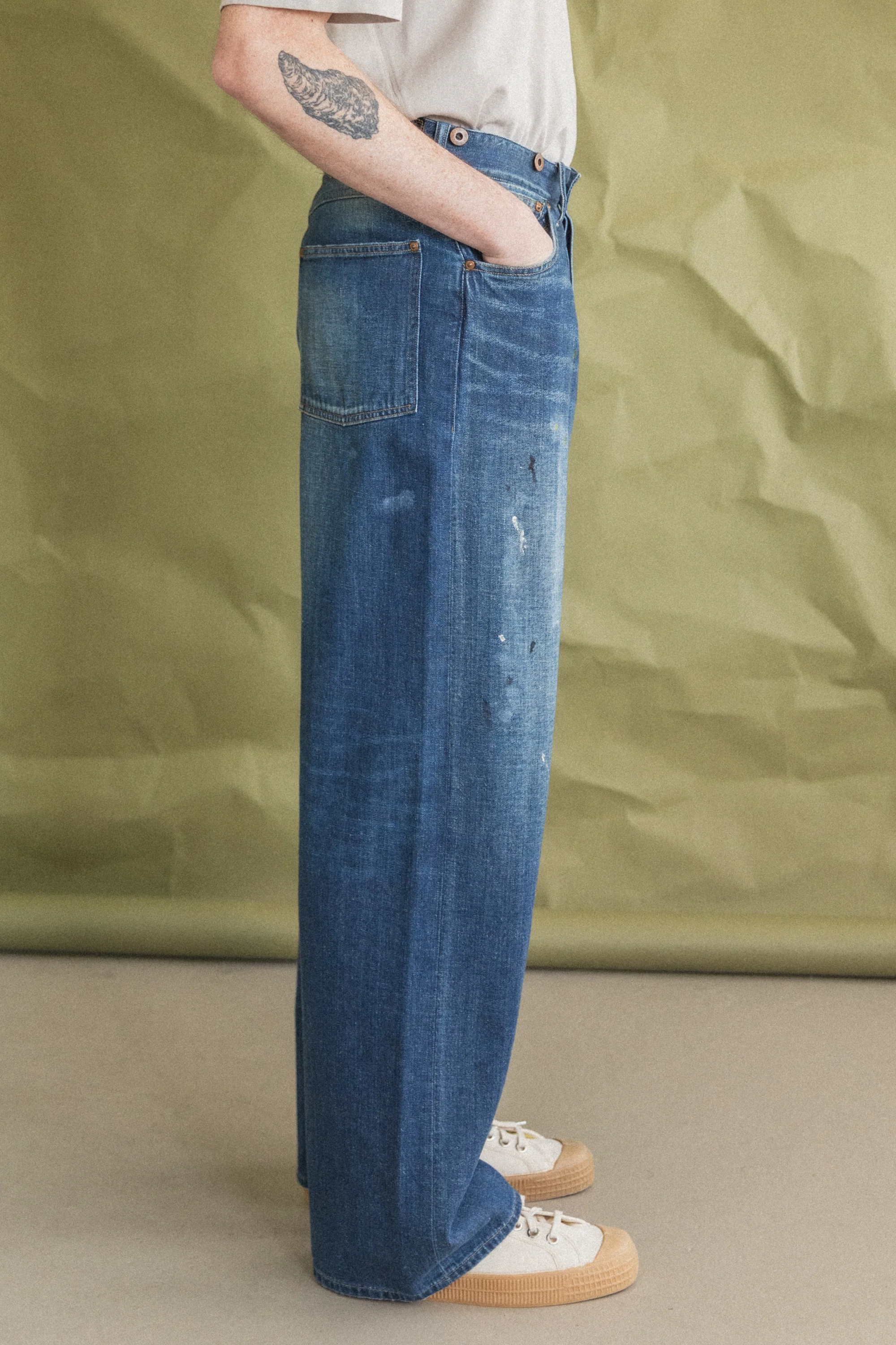 LOT 704 DENIM TROUSERS IN DAMAGED INDIGO PAINT - Image 10