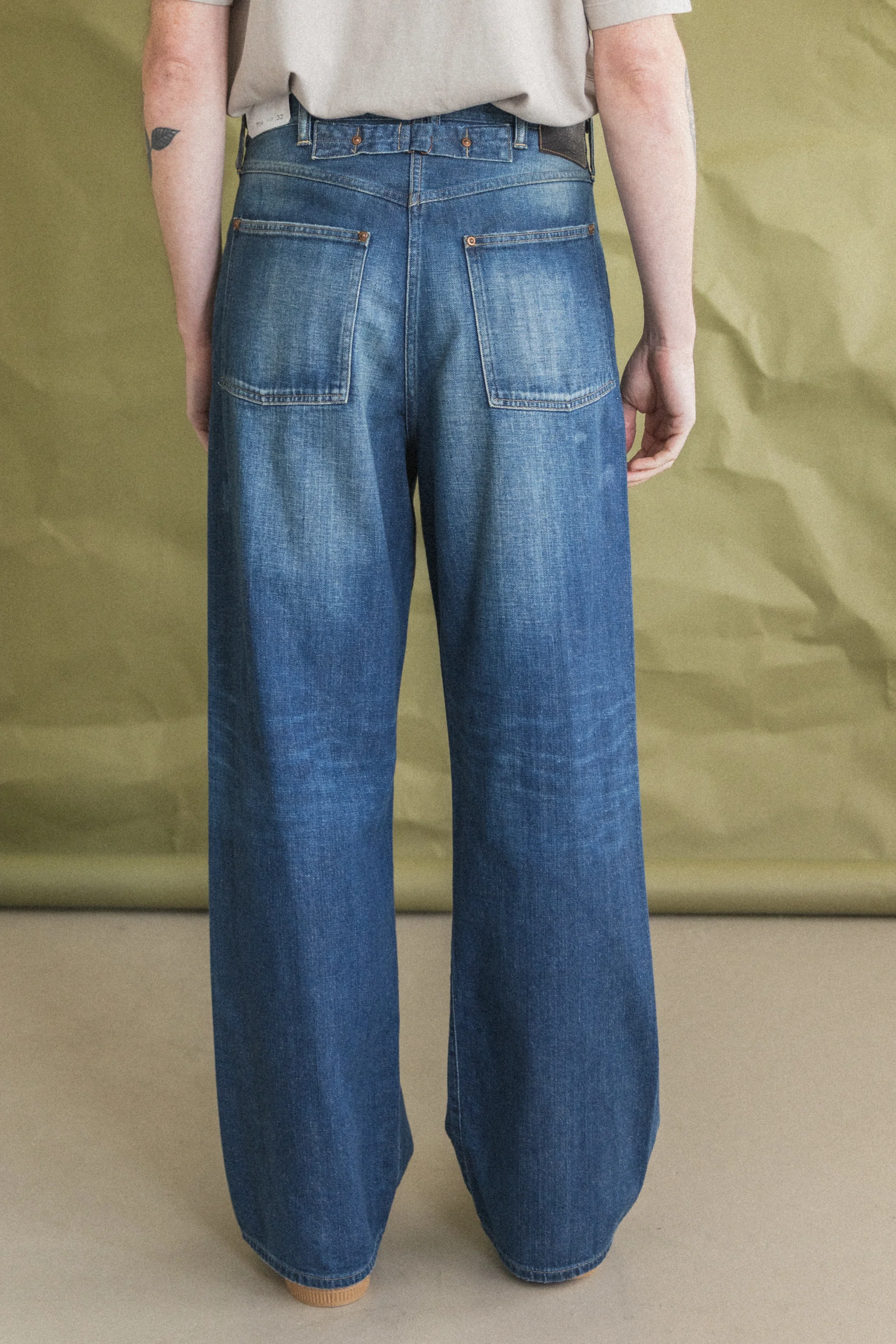 LOT 704 DENIM TROUSERS IN DAMAGED INDIGO PAINT - Image 4