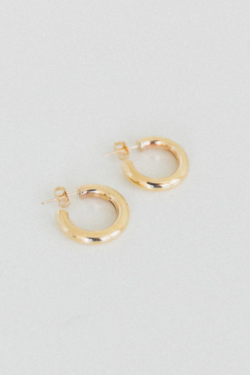 MEDIUM HOOP EARRINGS - Image 3