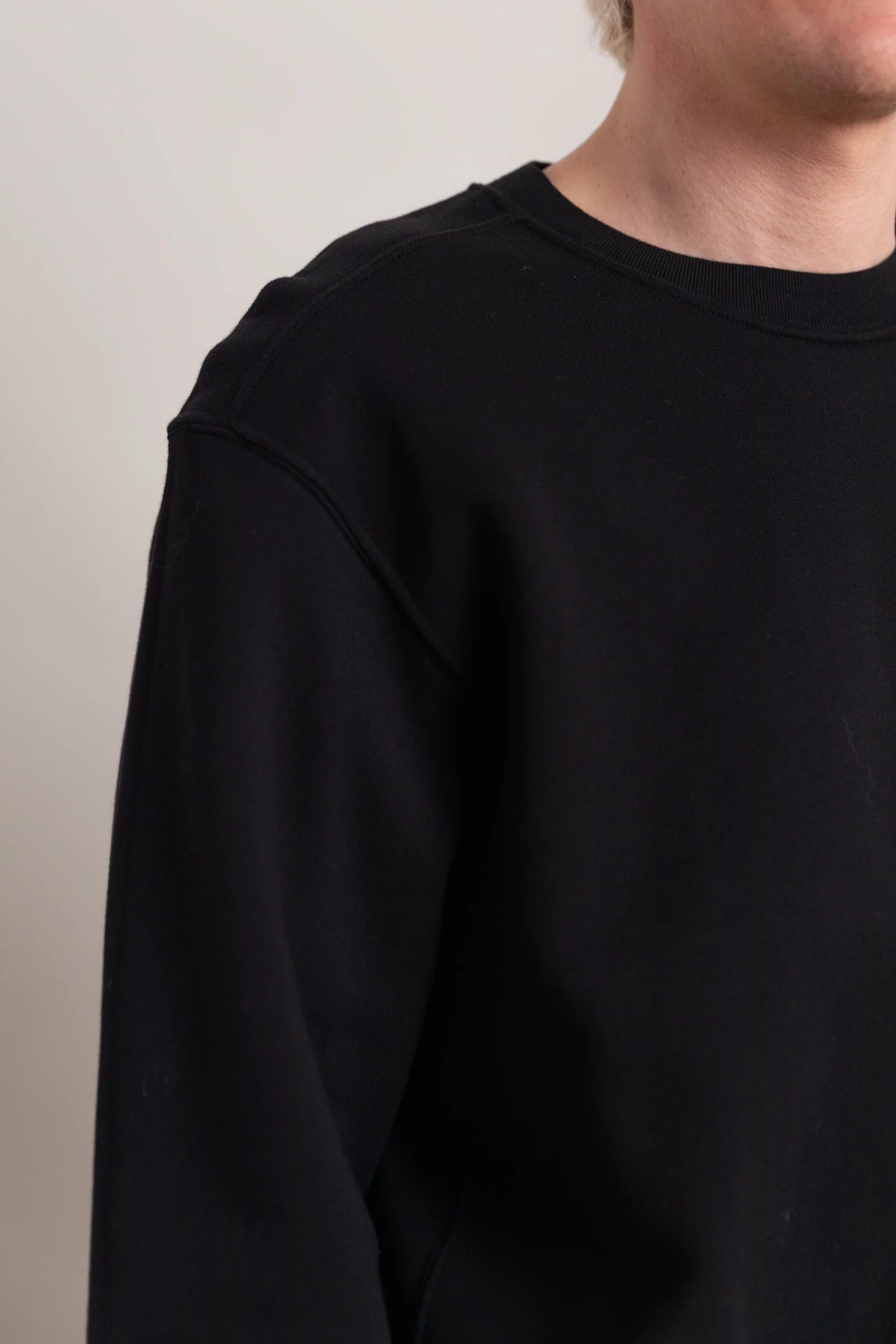 MINI CREWNECK IN BLACK - Image 5